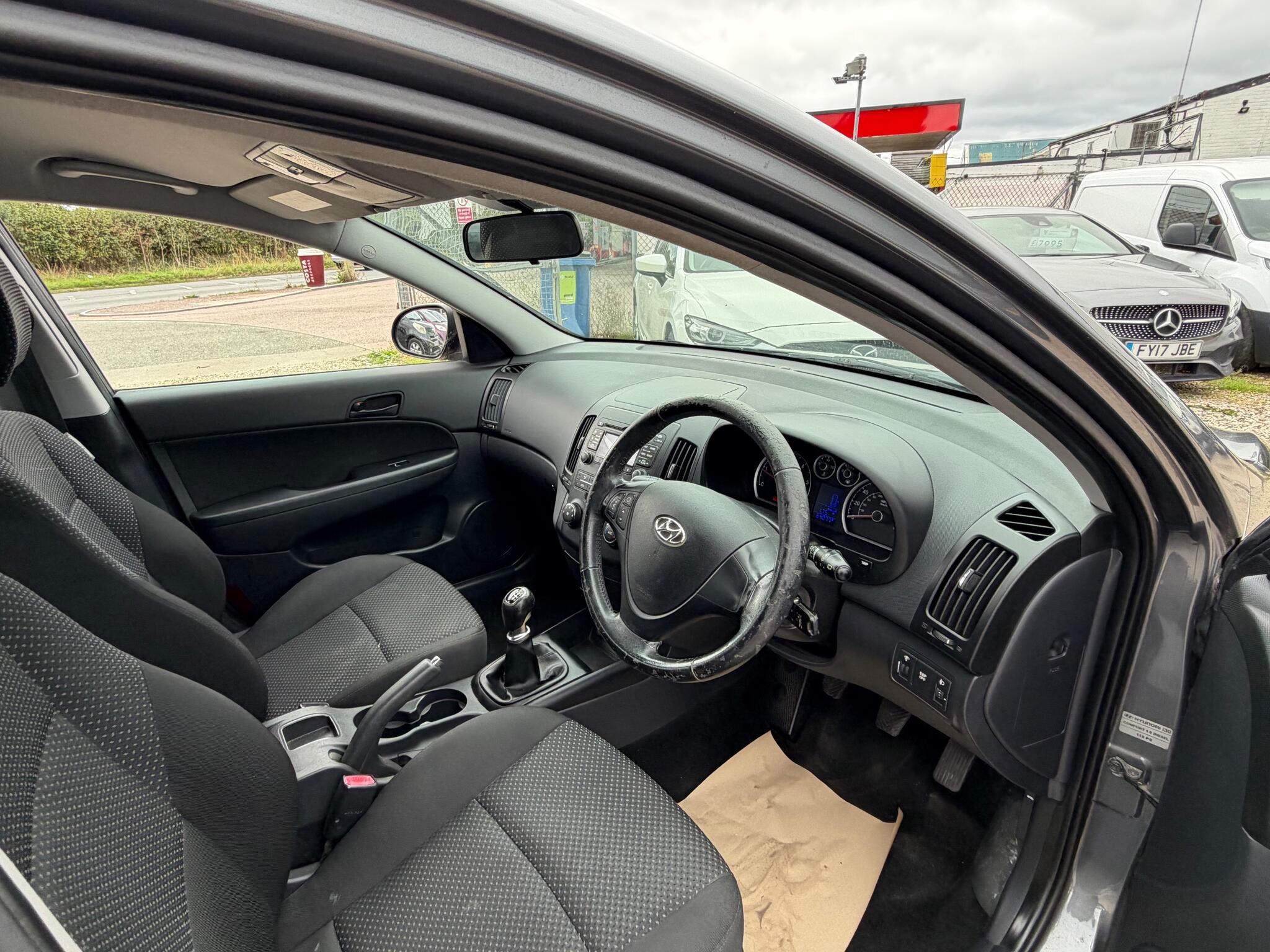 Hyundai I30 view 2