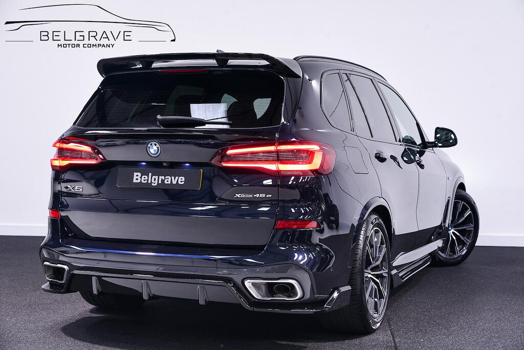 BMW X5 view 3