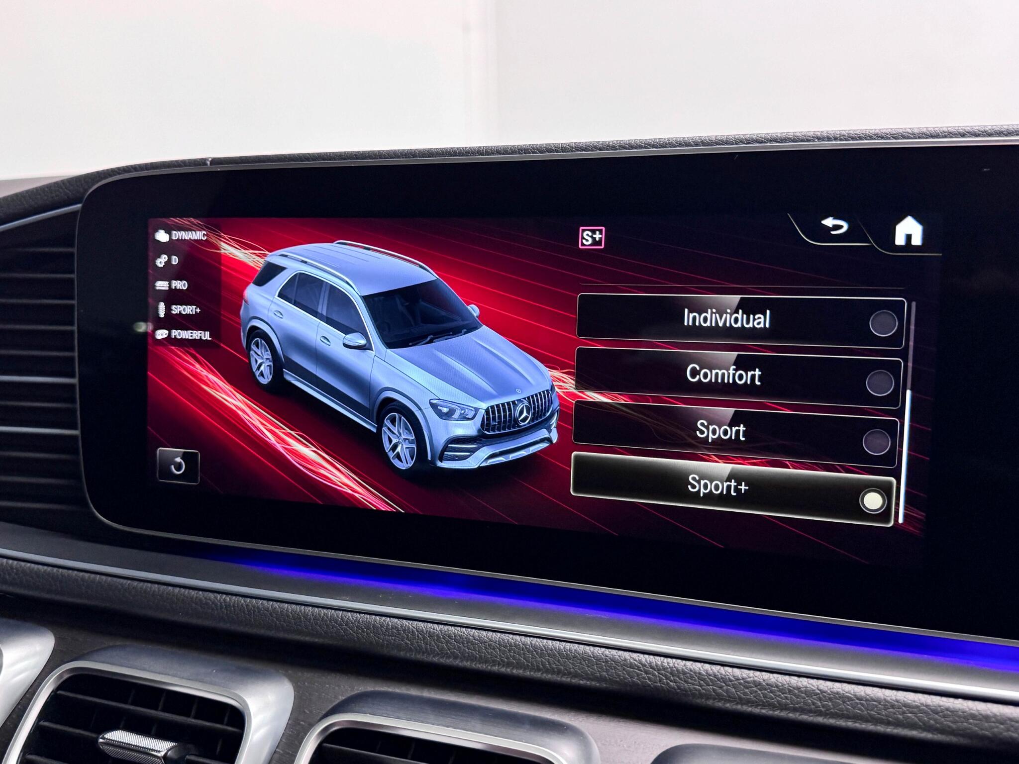 Mercedes-Benz Gle view 56