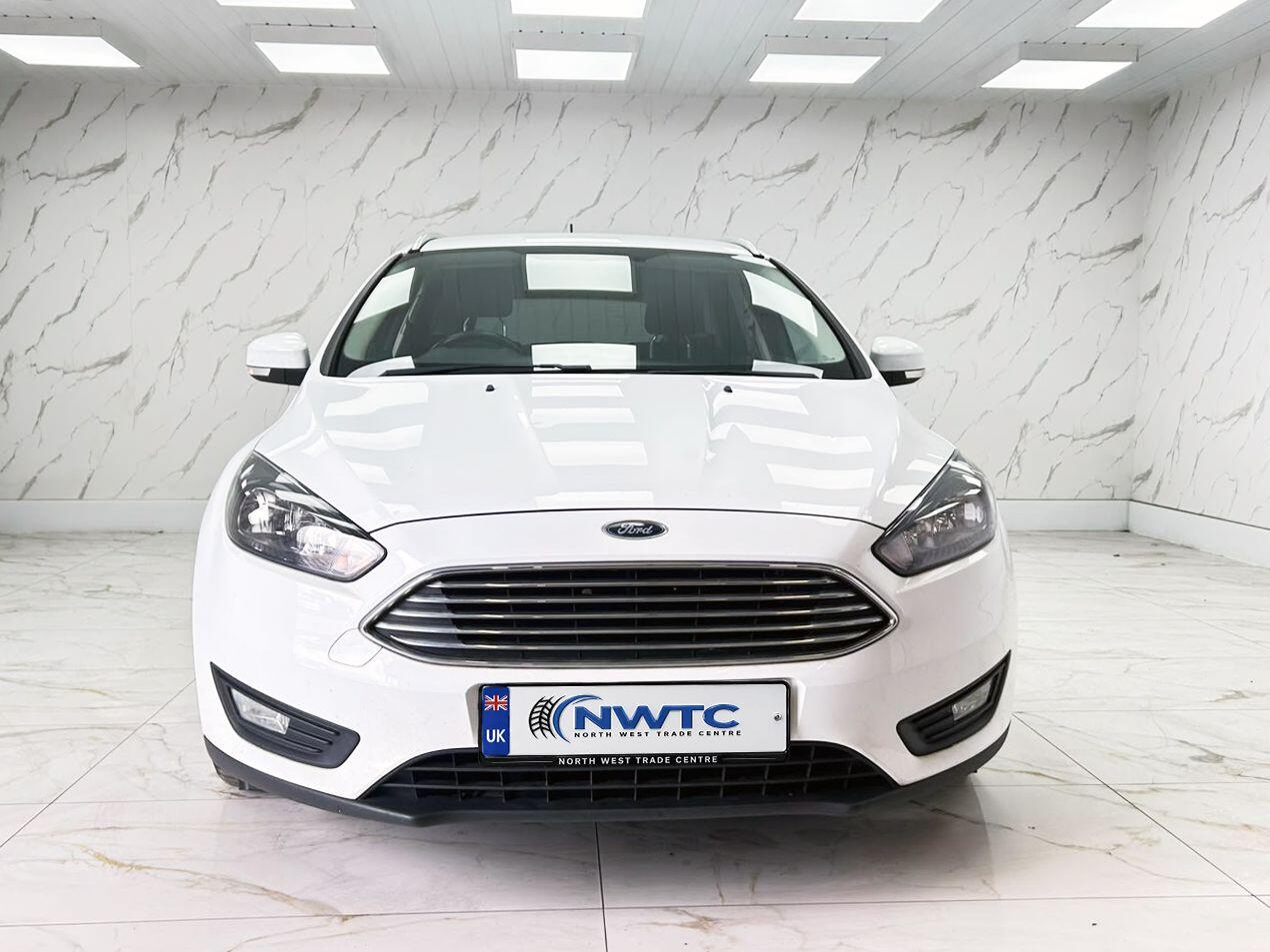 Ford Focus view 5