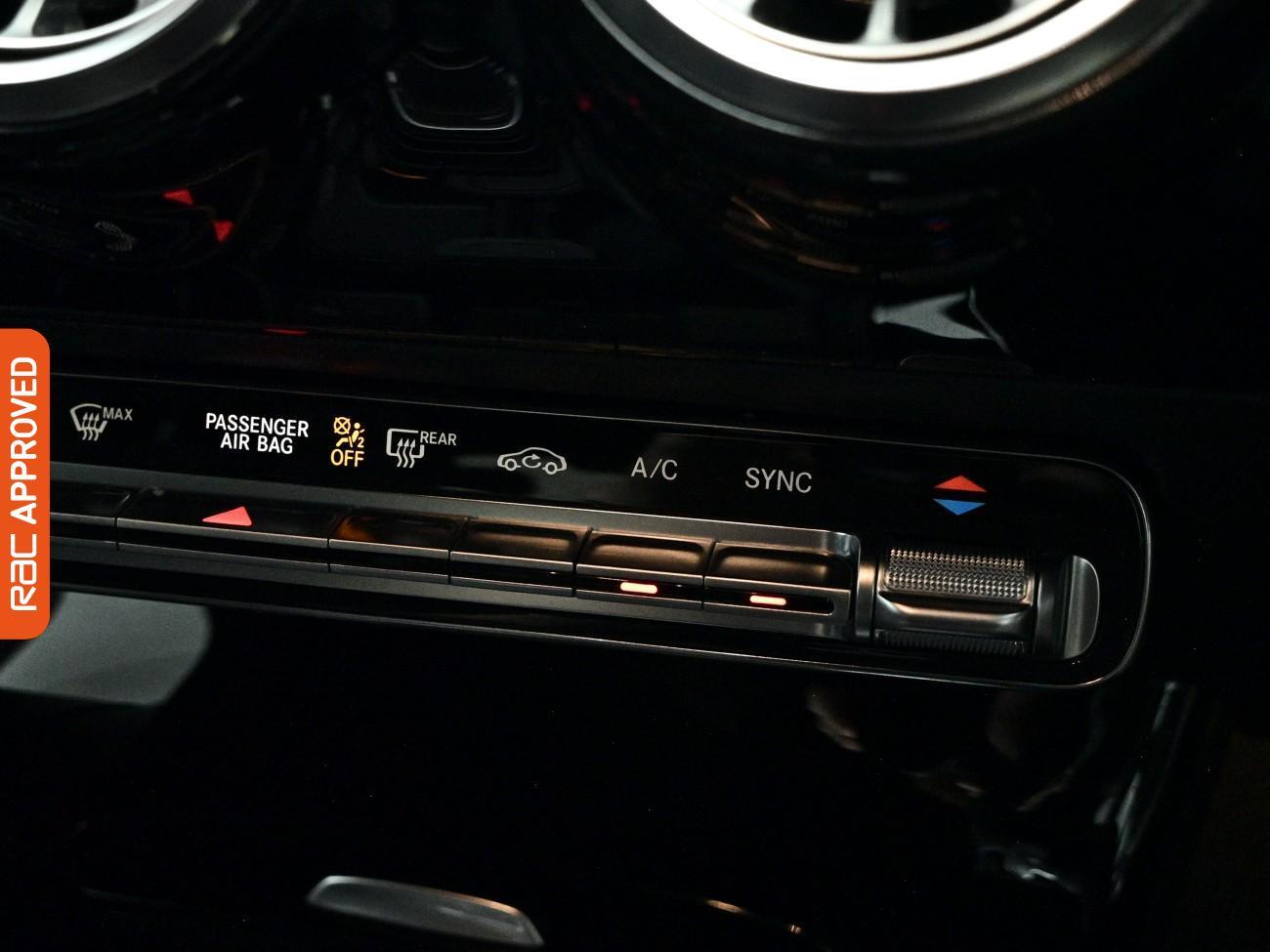Mercedes-Benz Cla view 21