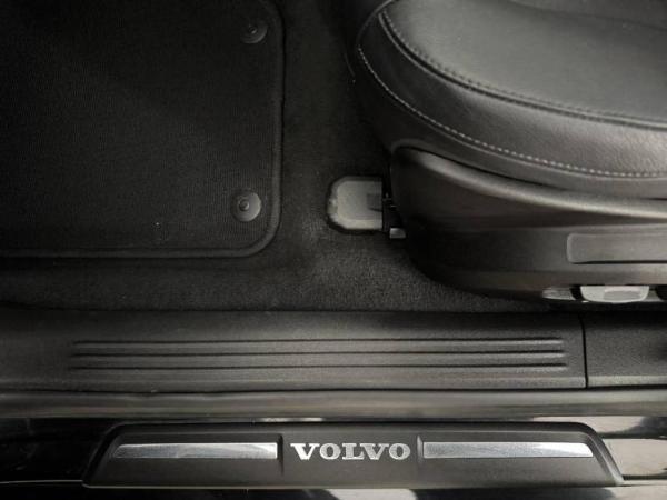 Volvo V40 view 76