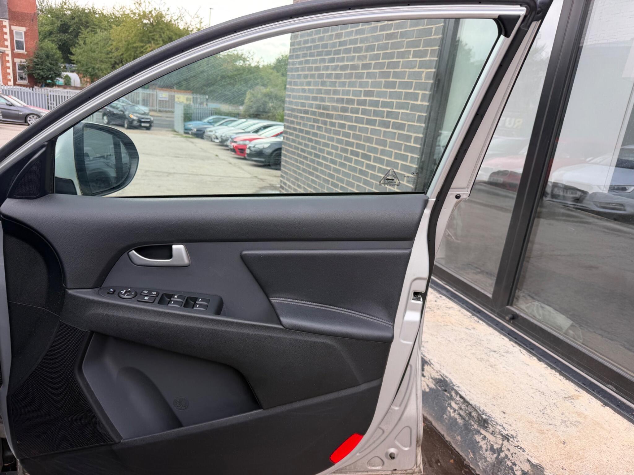Kia Sportage view 9