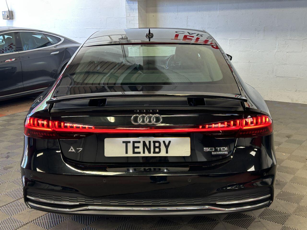Audi A7 view 7