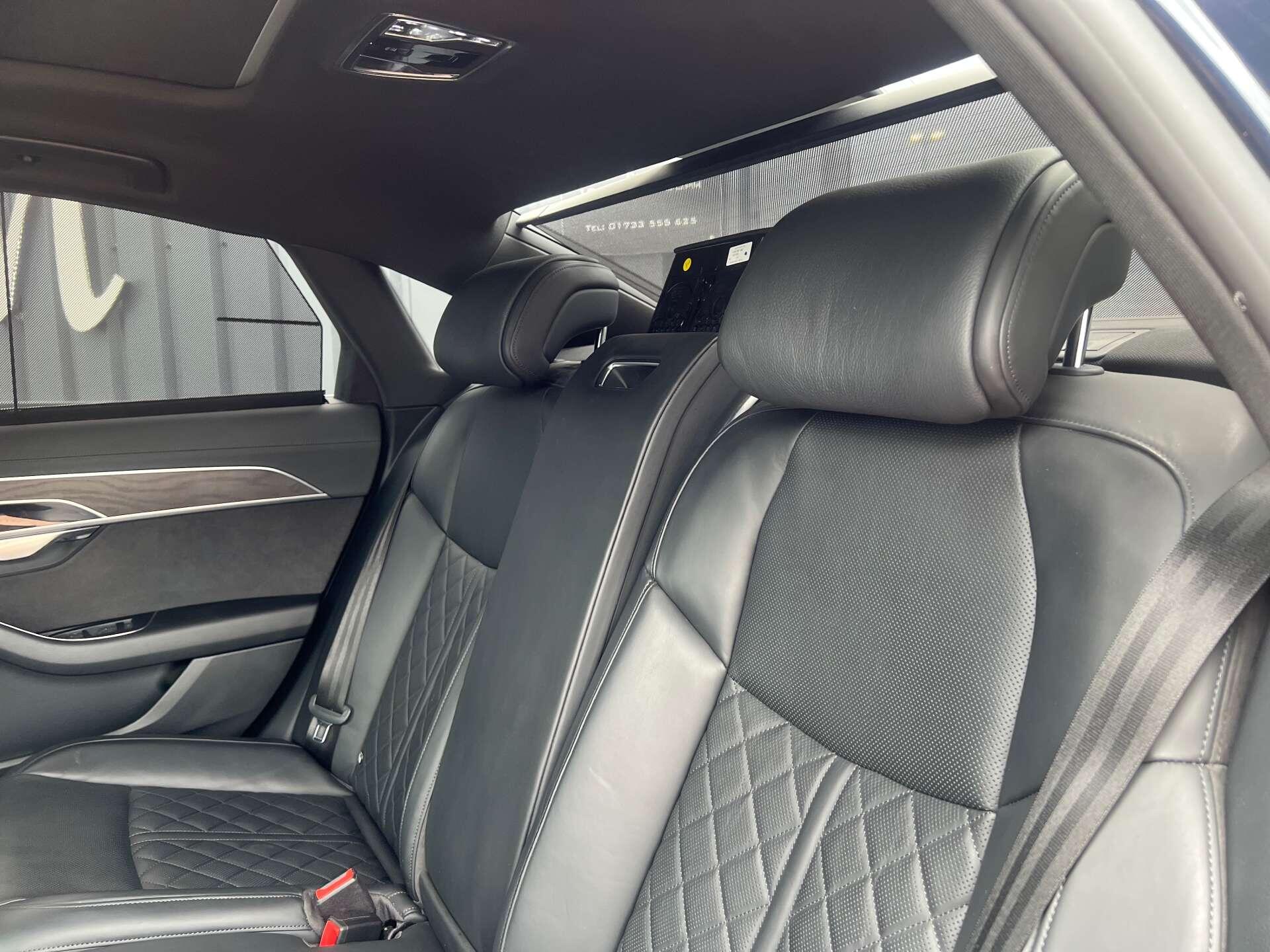 Audi A8 view 43