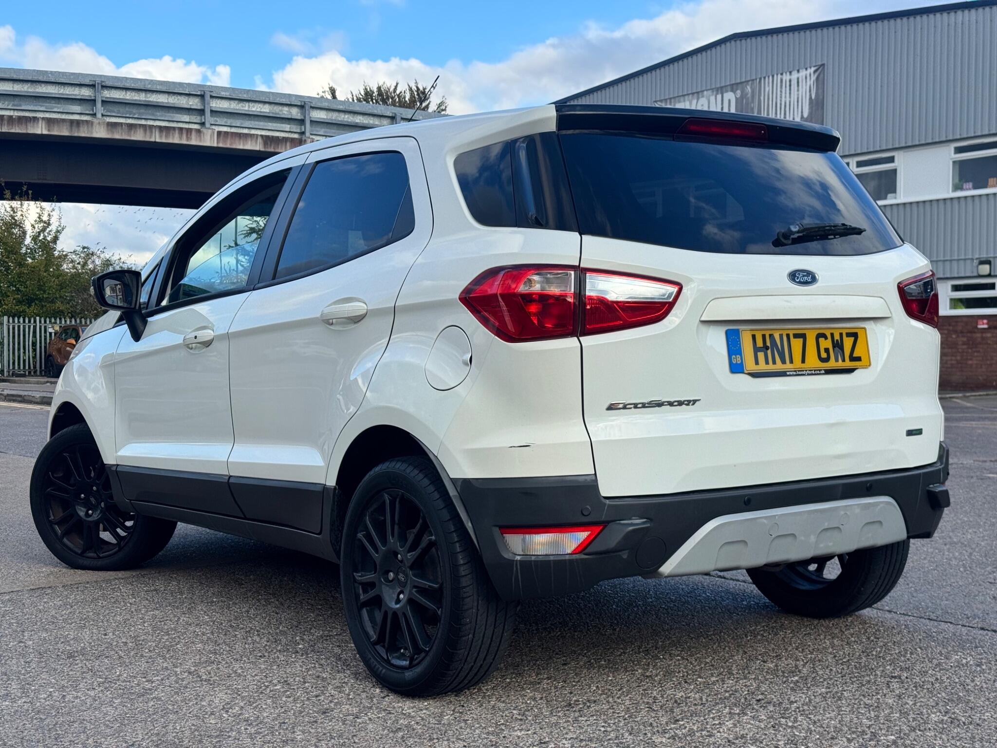 Ford Ecosport view 8