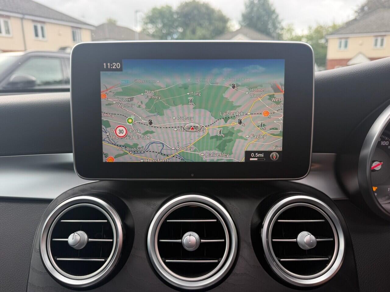 Mercedes-Benz GLC view 13
