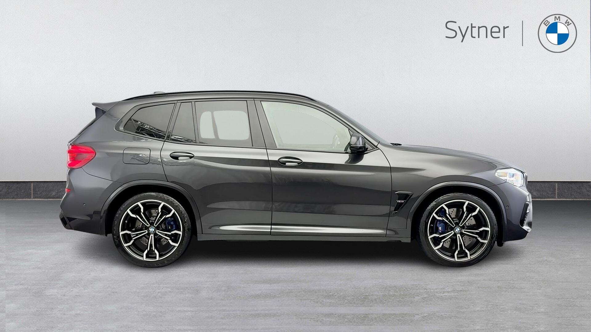 BMW X3 M view 3