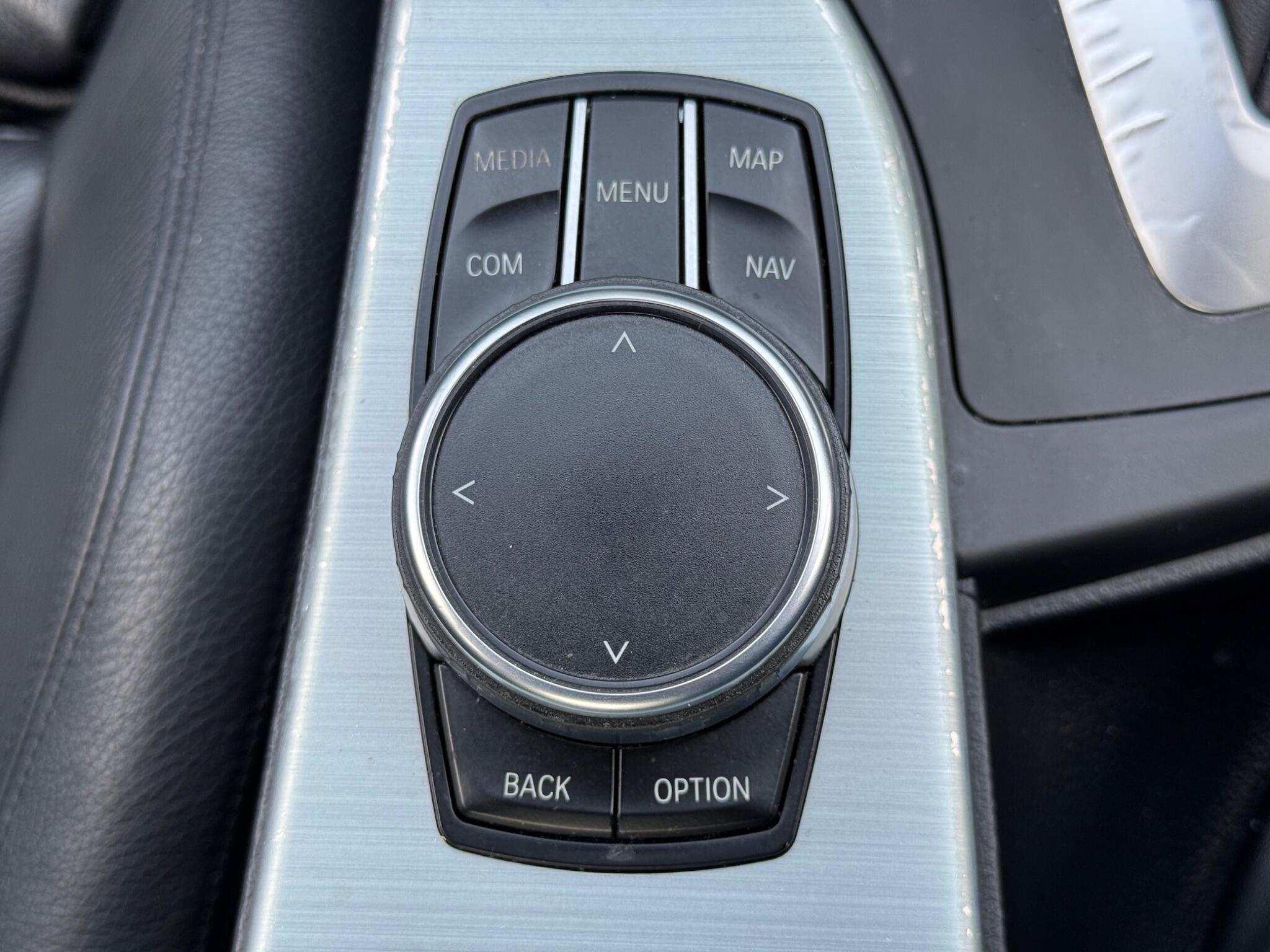 BMW 3 Series view 35