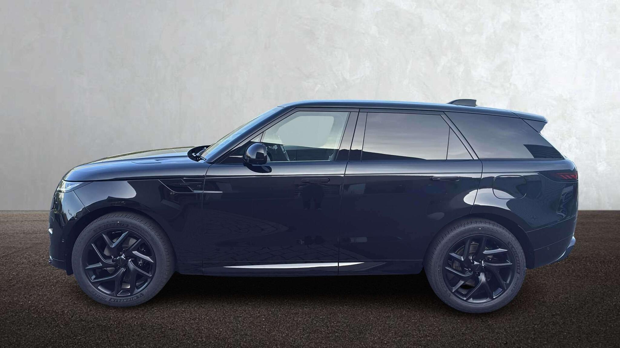 Land Rover Range Rover Sport view 23