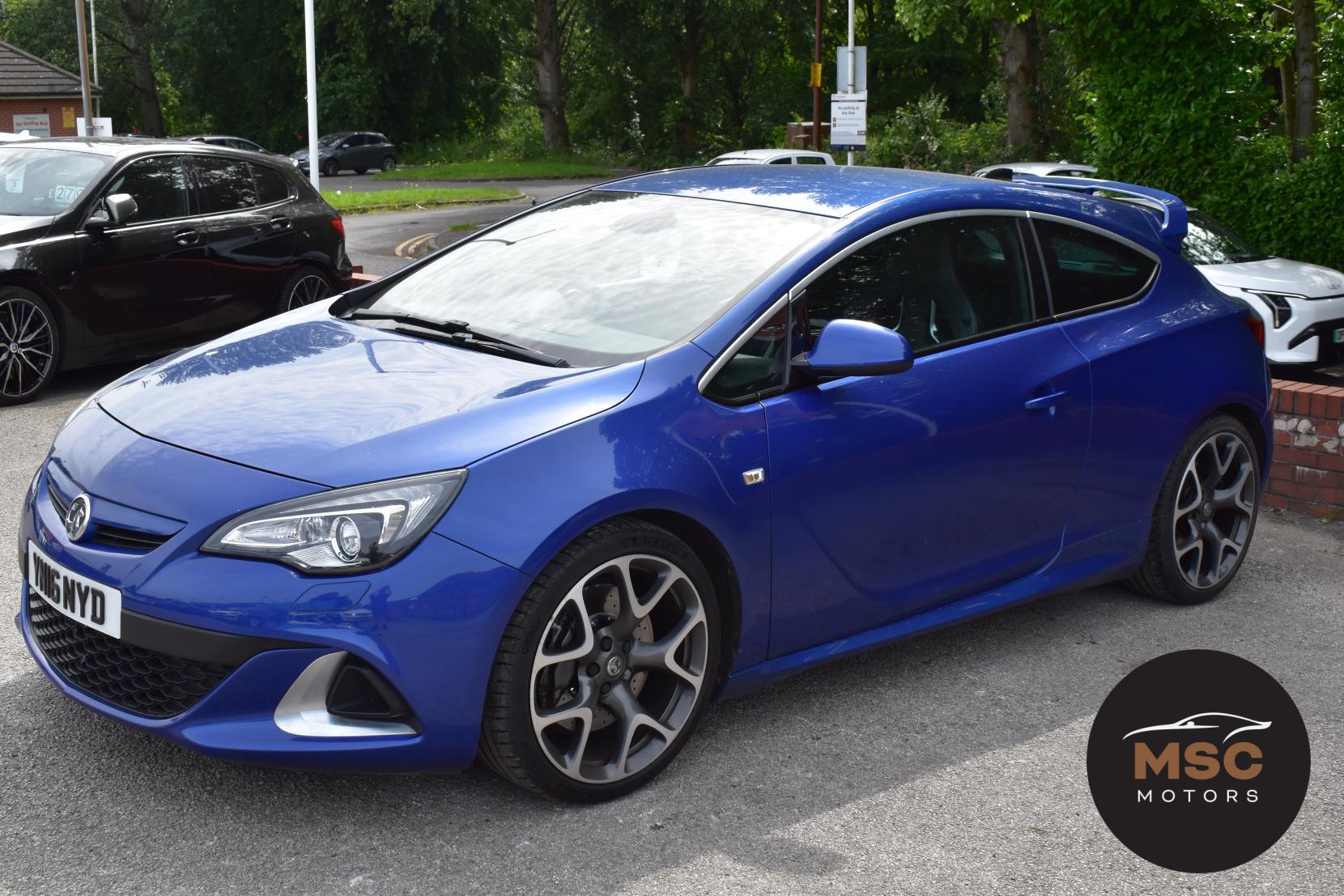 Vauxhall Astra GTC view 6