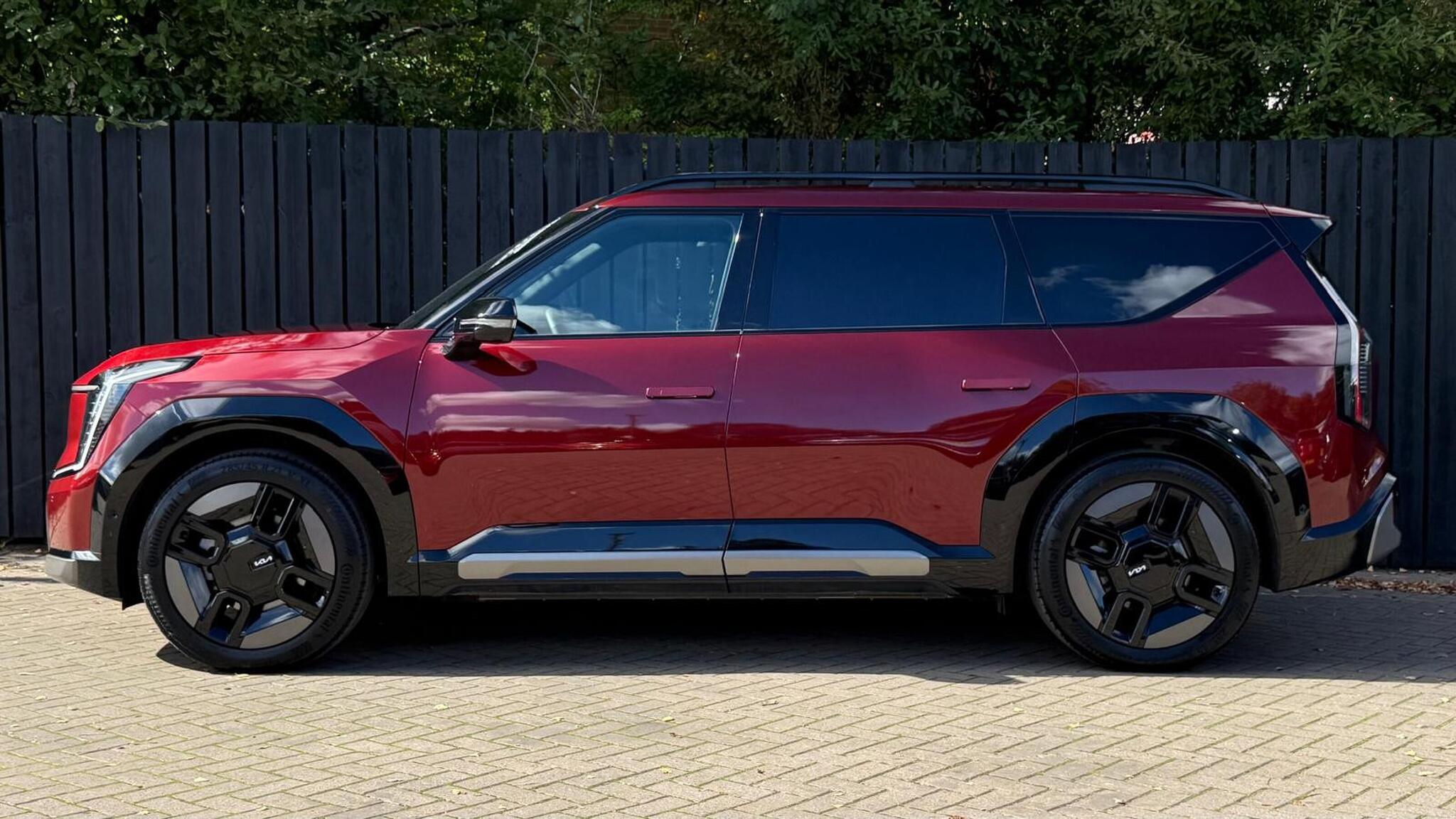 Kia Ev9 view 5