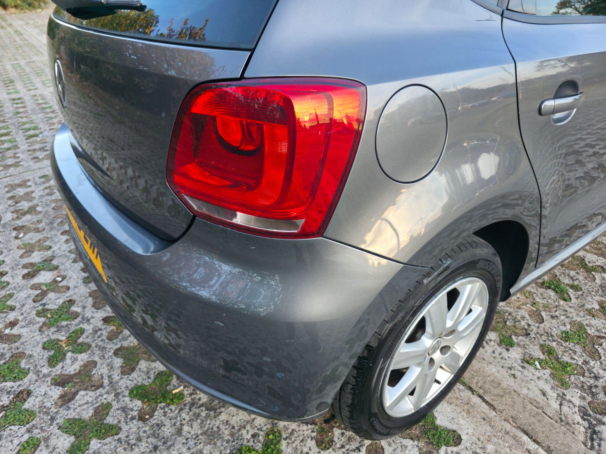 Volkswagen Polo view 13