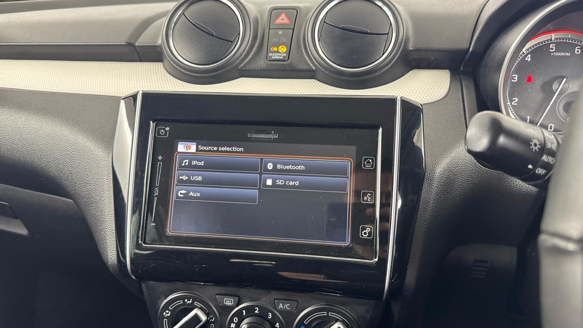 Suzuki Swift view 38