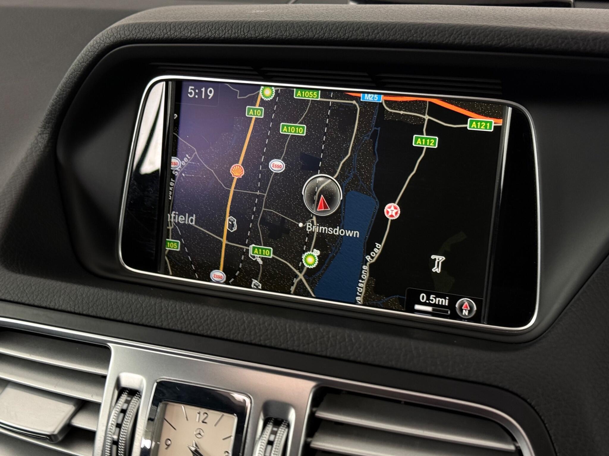 Mercedes-Benz E-Class view 22