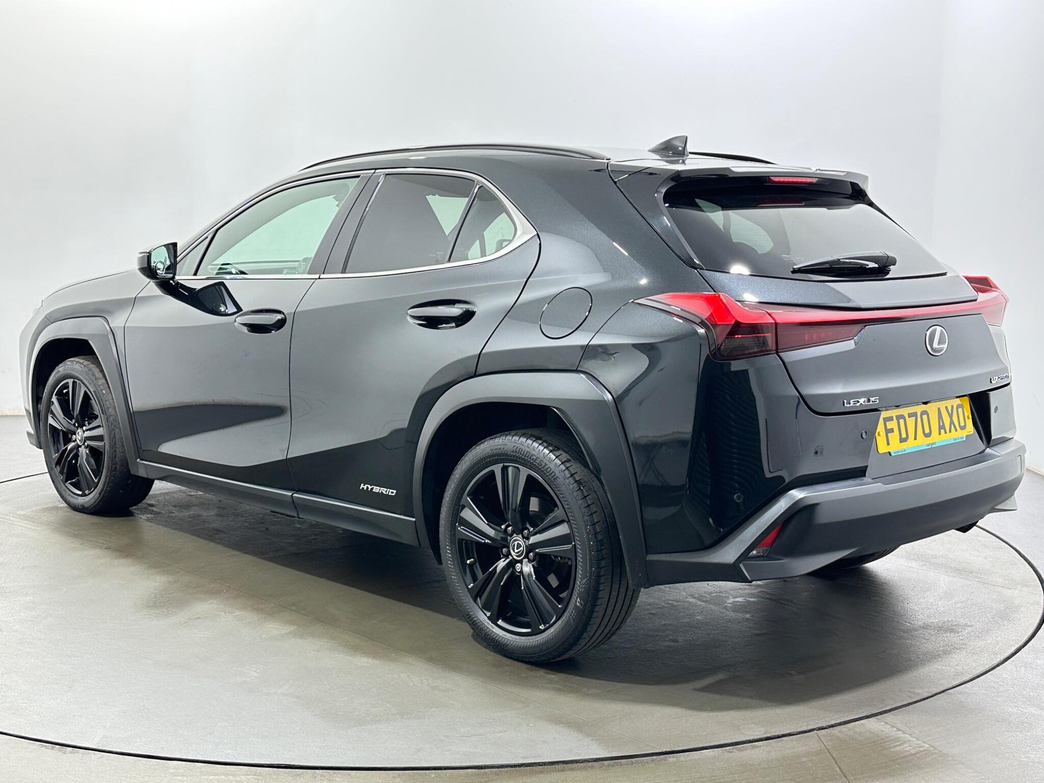 Lexus UX view 6