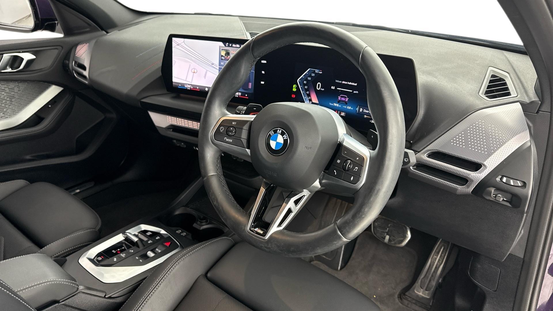 BMW 1 Series view 6
