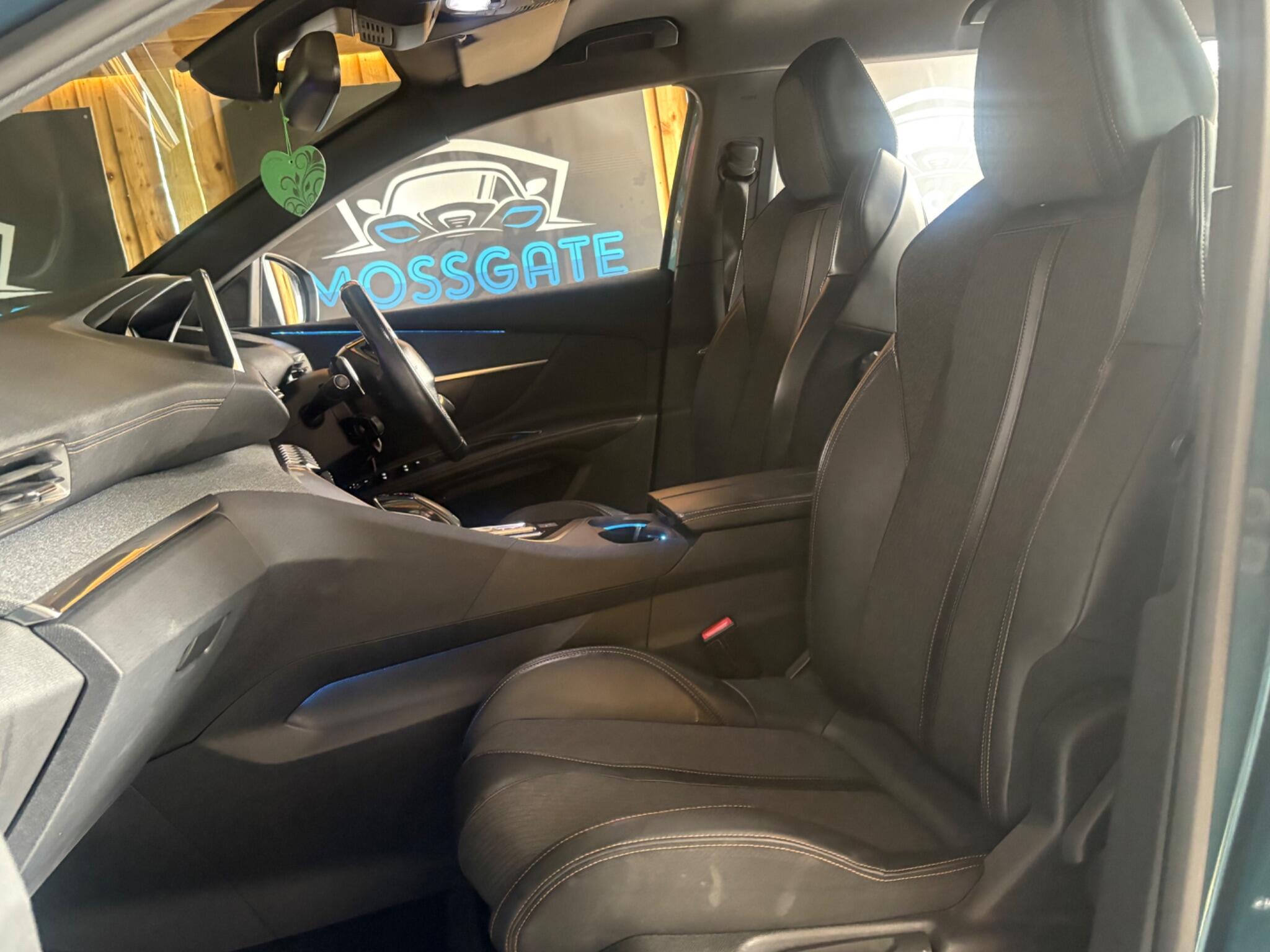 Peugeot 5008 view 30