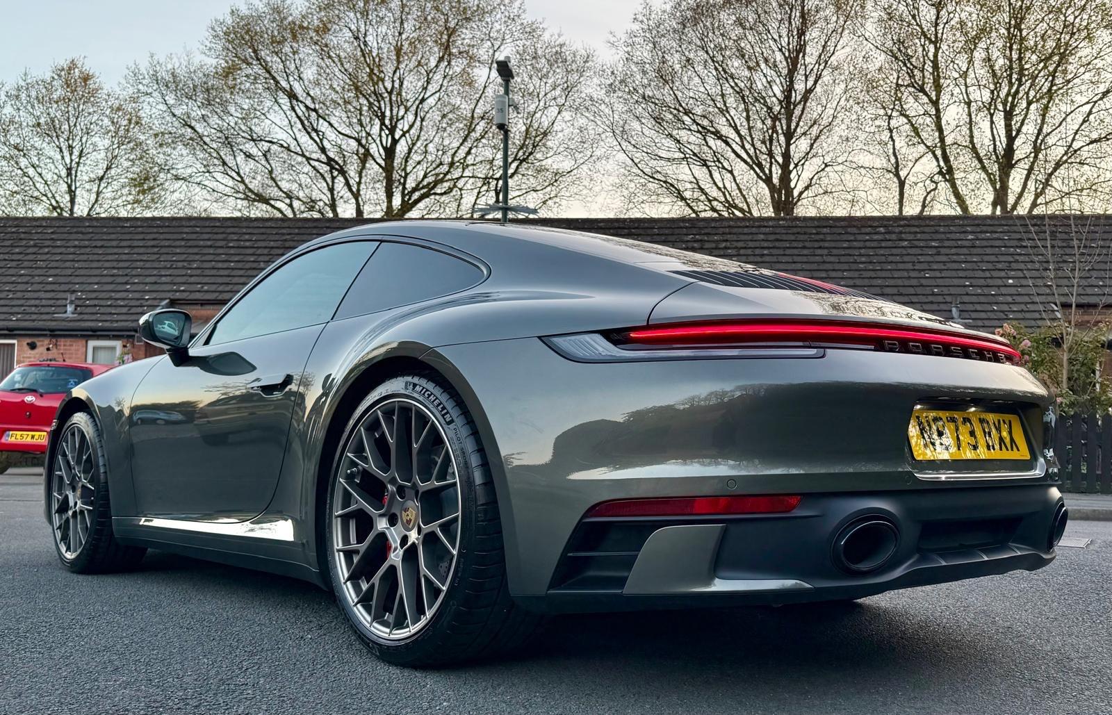 Porsche 911 view 45