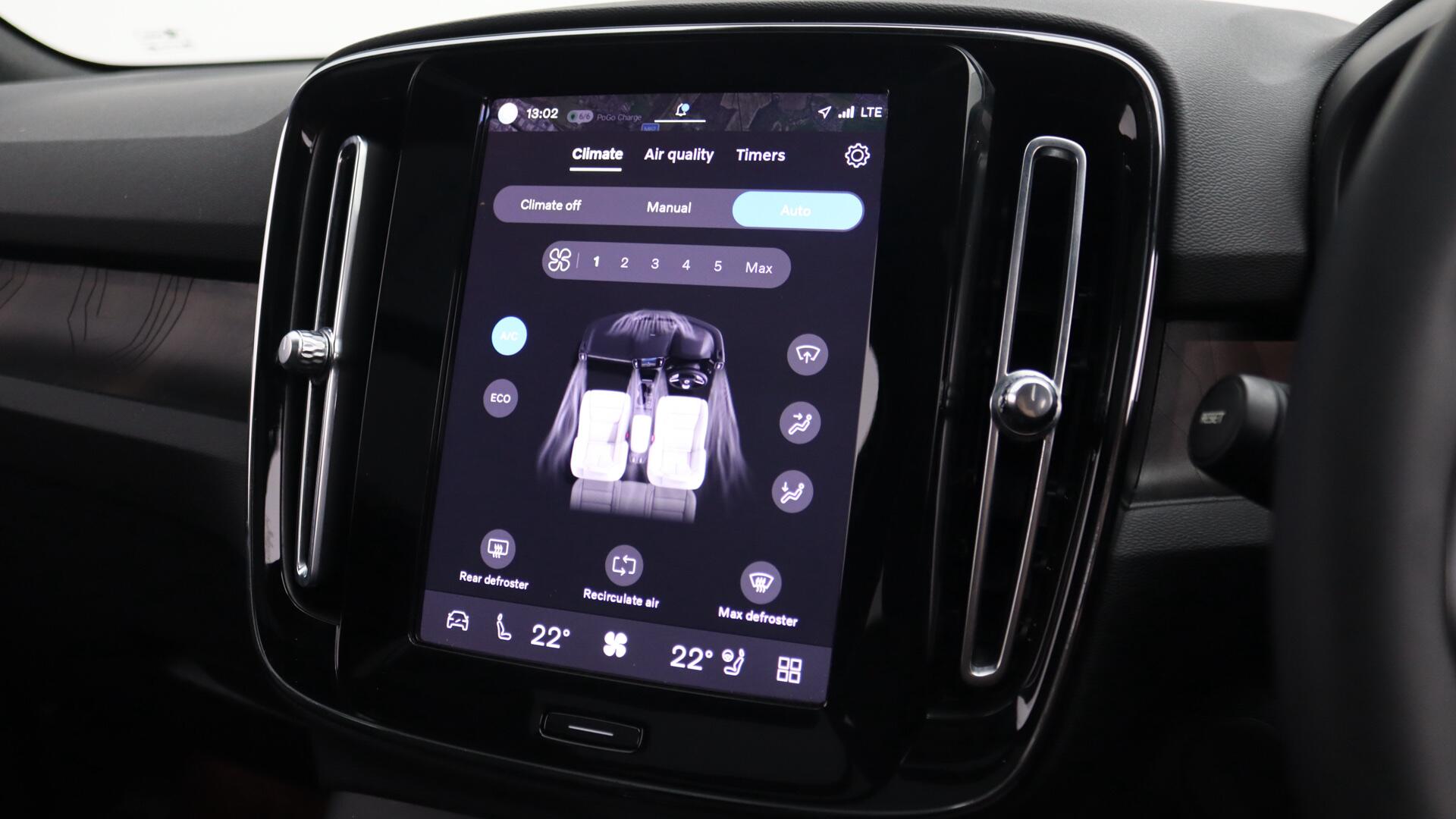 Volvo XC40 view 36