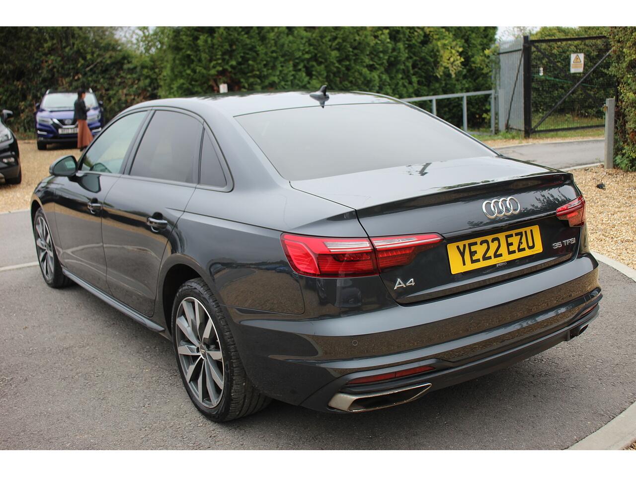 Audi A4 view 9