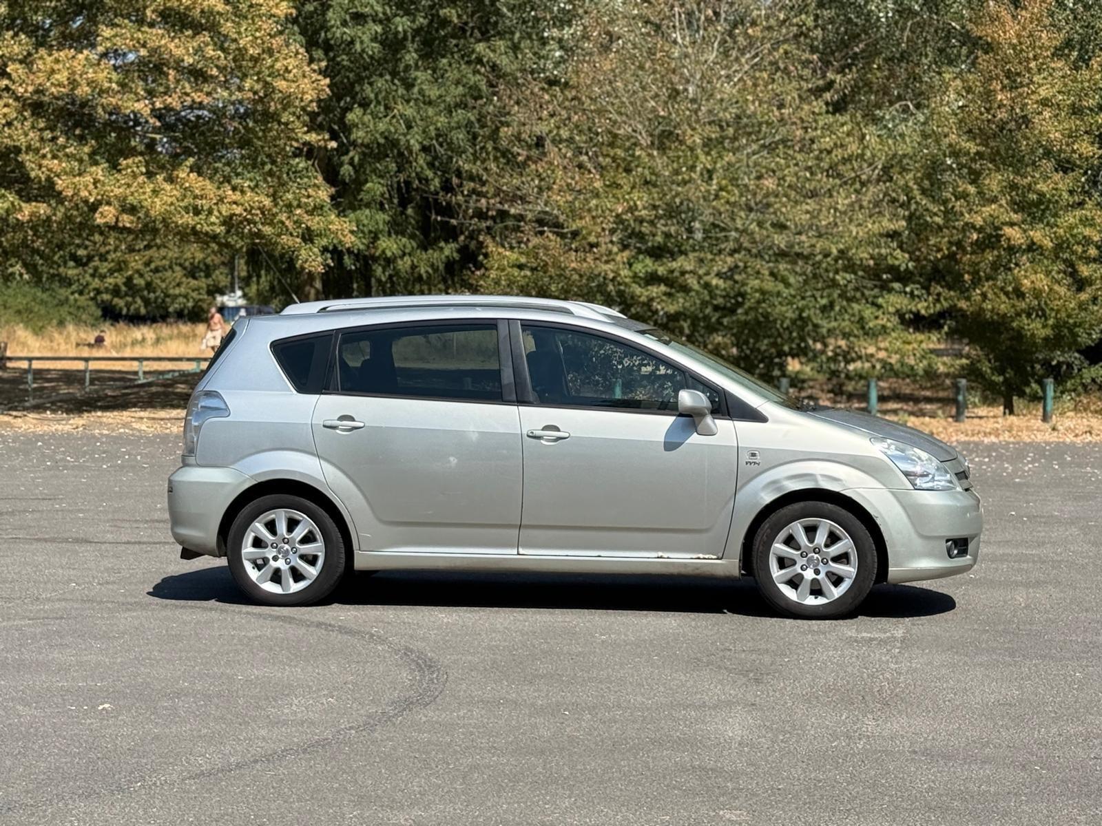 Toyota Corolla Verso view 8