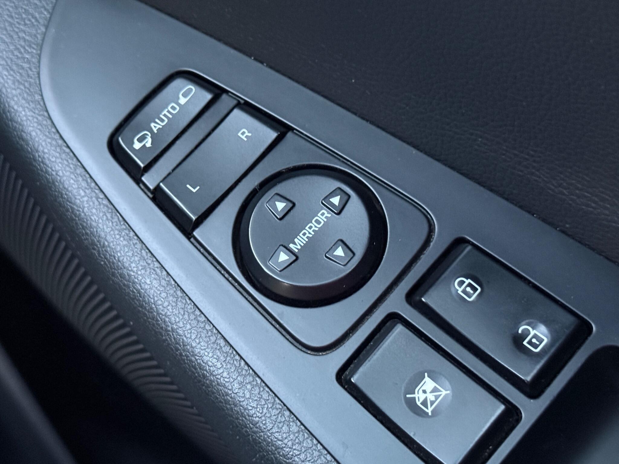 Hyundai TUCSON - Image 67