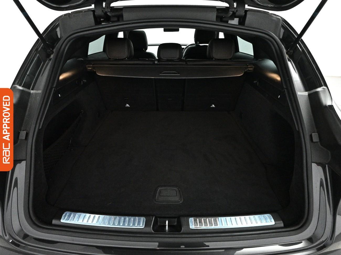 Mercedes-Benz Eqc view 29