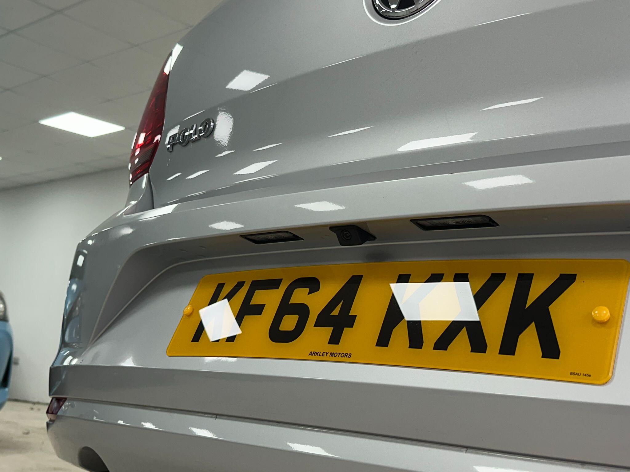 2015 Volkswagen Polo 1.2 TSI BlueMotion Tech SE DSG Euro 6 (s/s) 5dr • 28,375 miles image 36