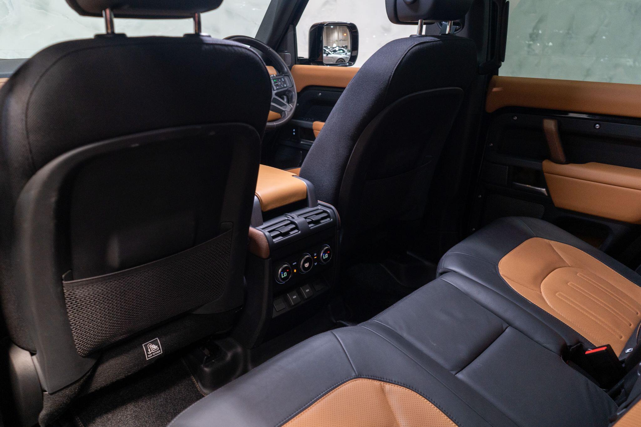Land Rover Defender view 17
