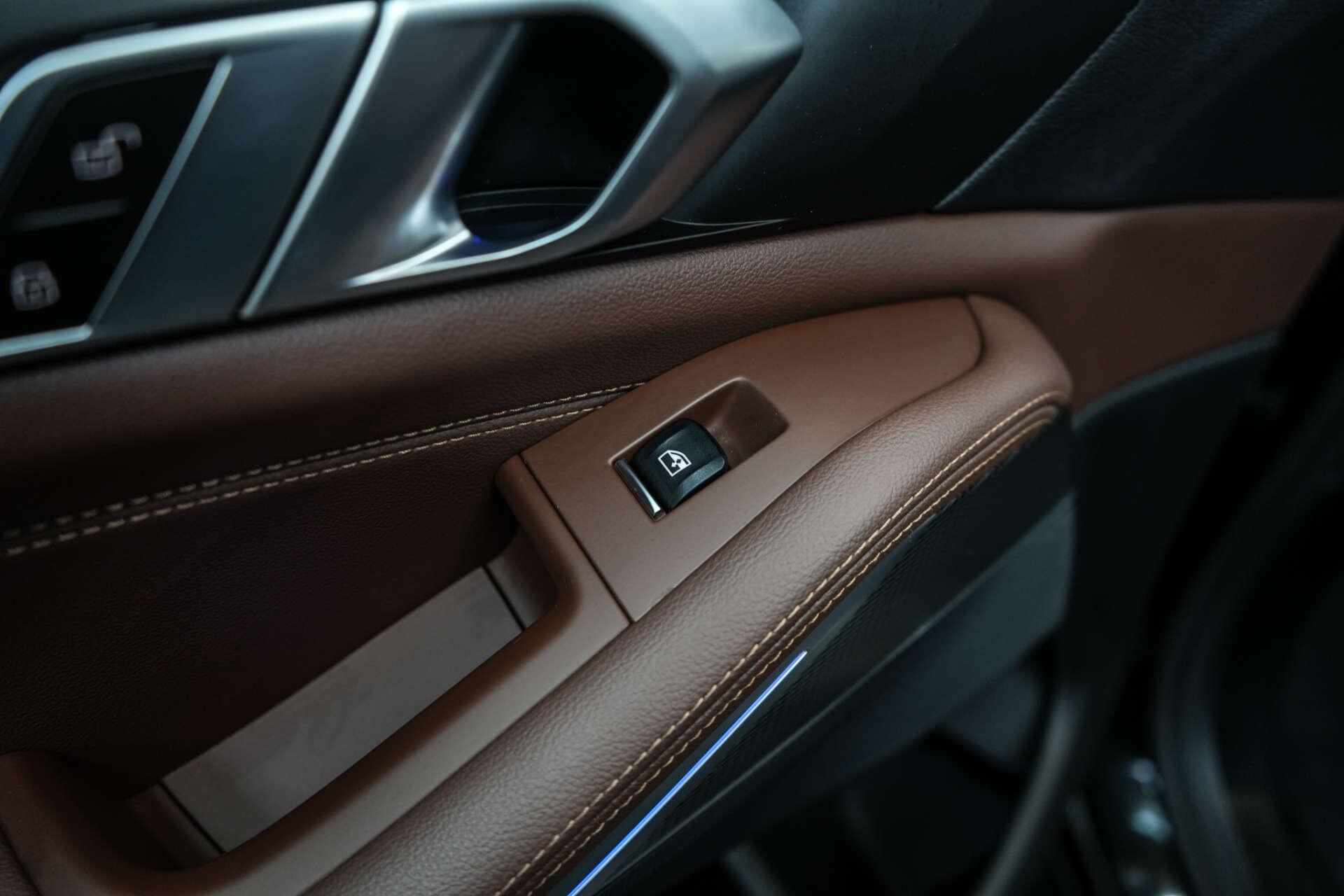 BMW X5 view 18
