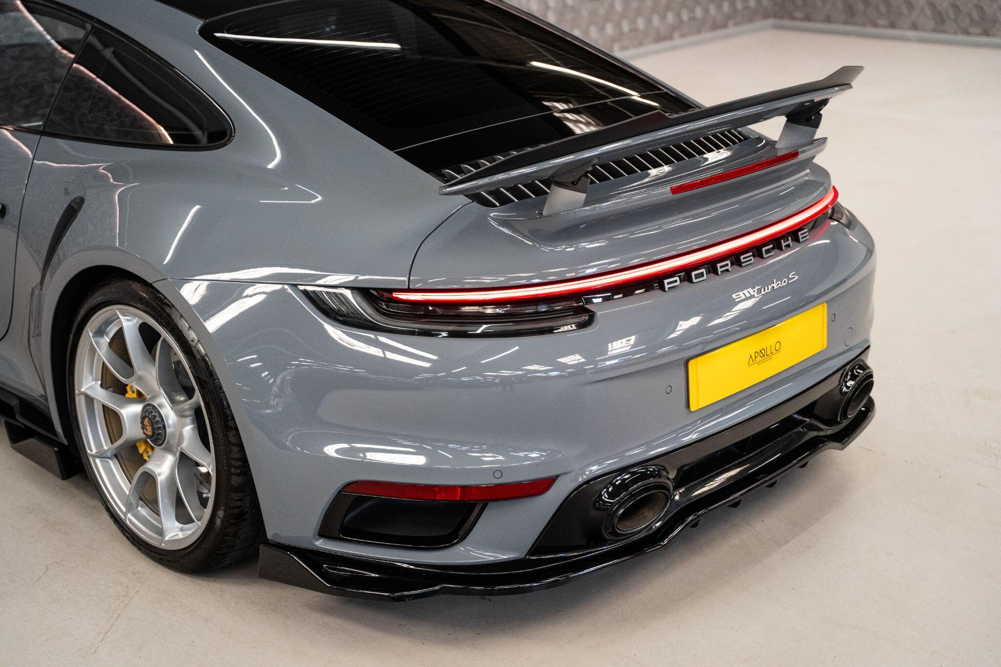 Porsche 911 view 50