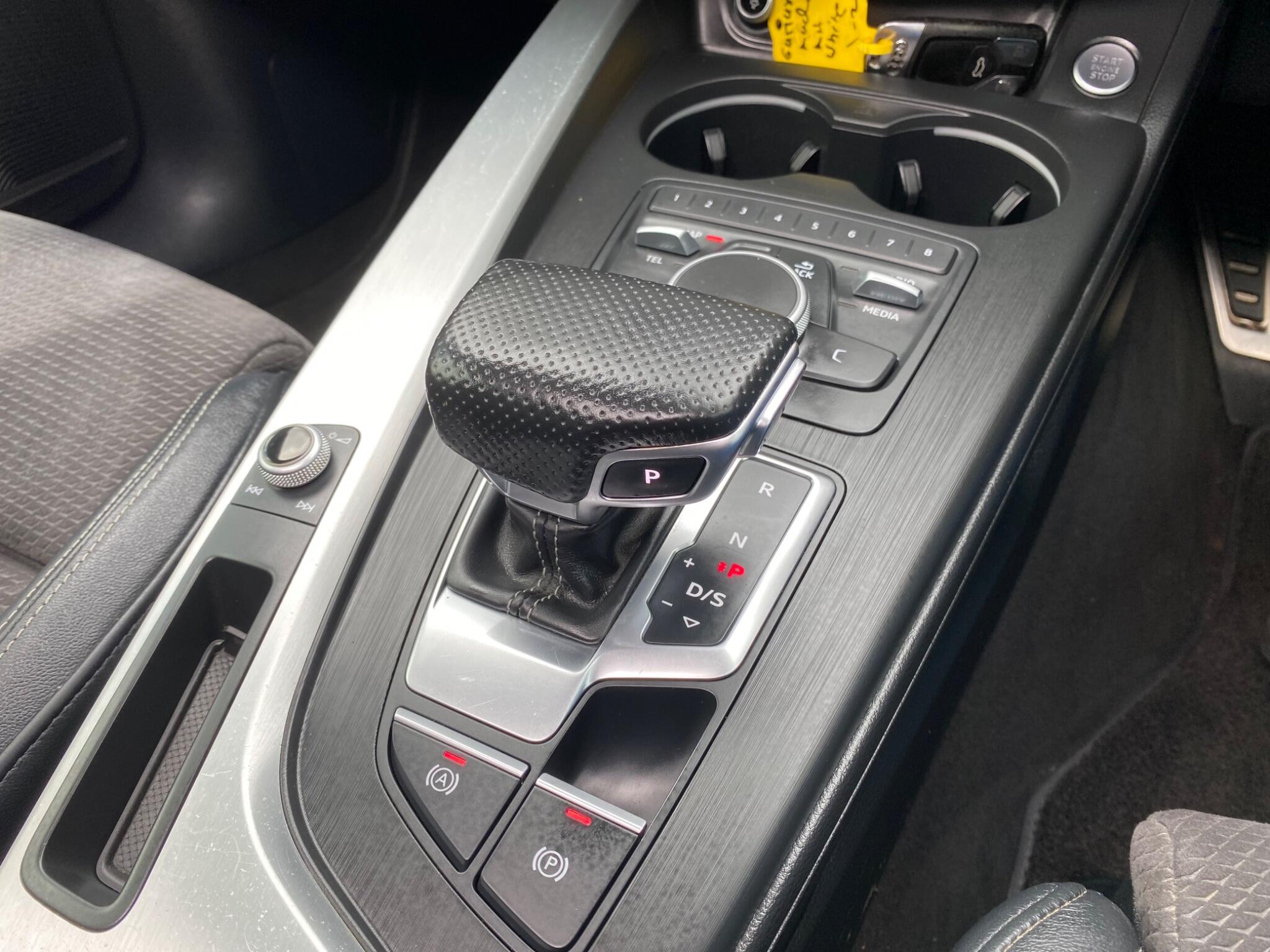 Audi A4 Avant view 30