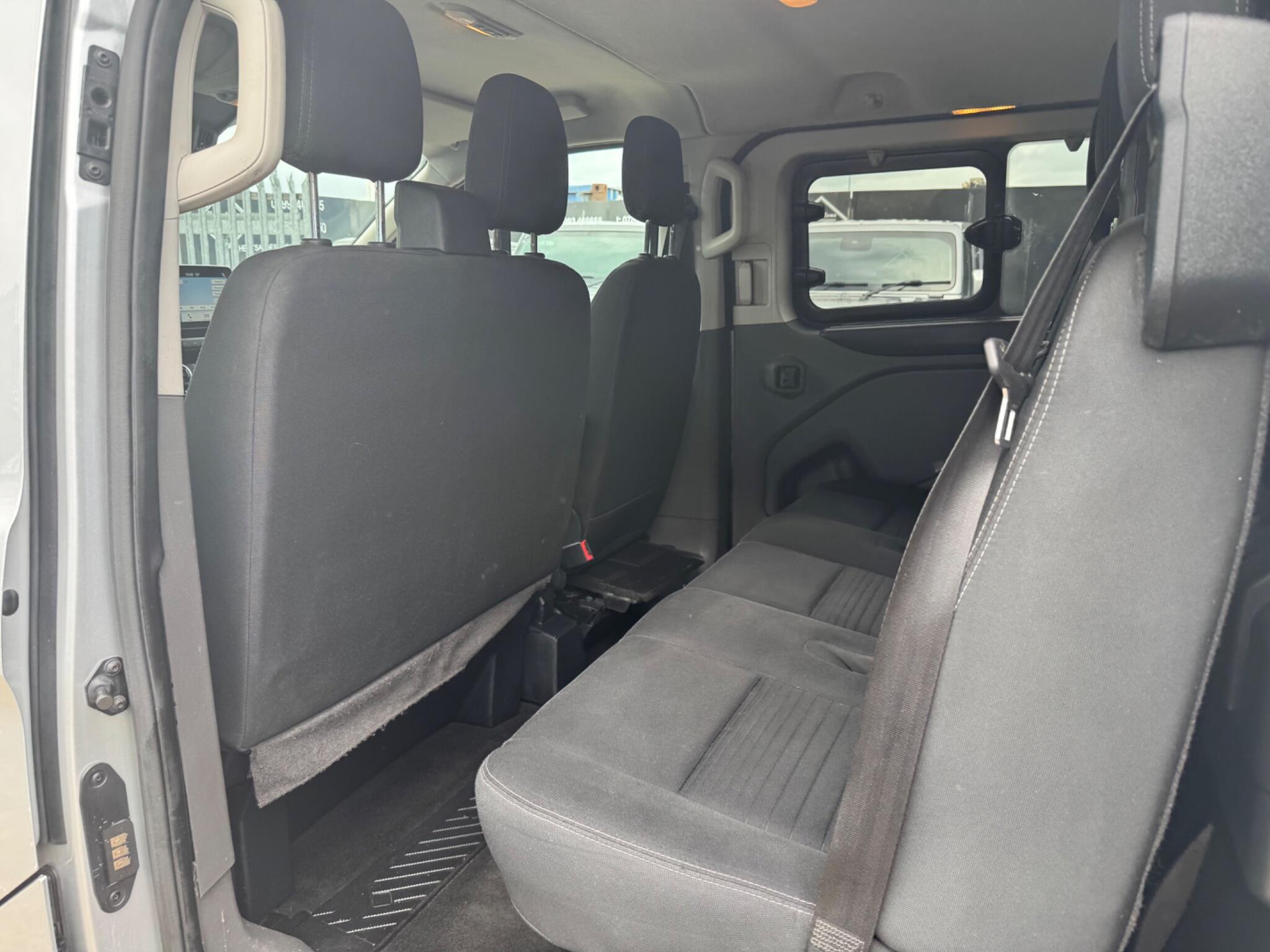 Ford Transit Custom view 44