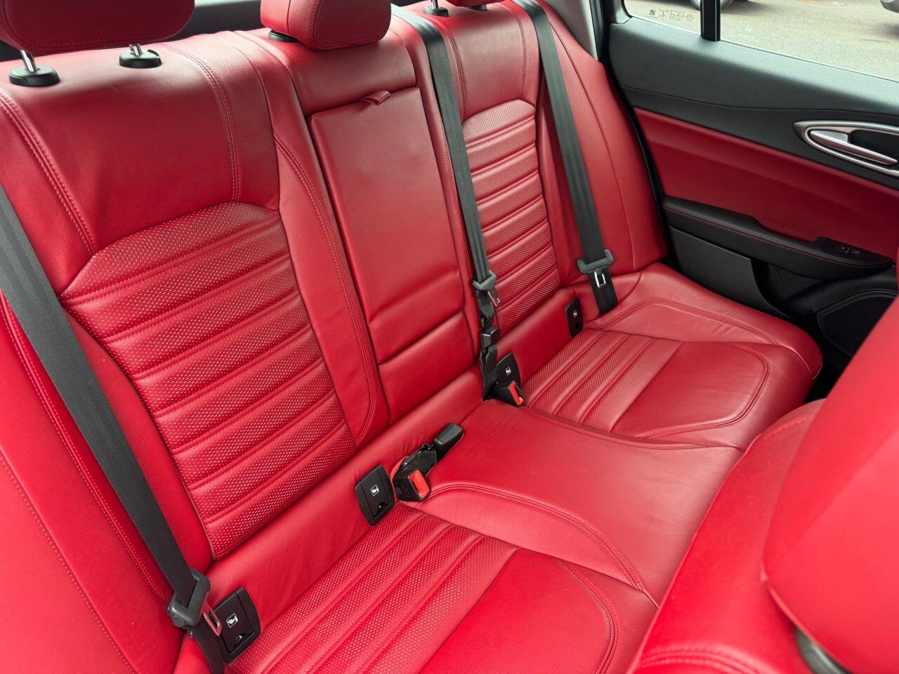Alfa Romeo Giulia view 15