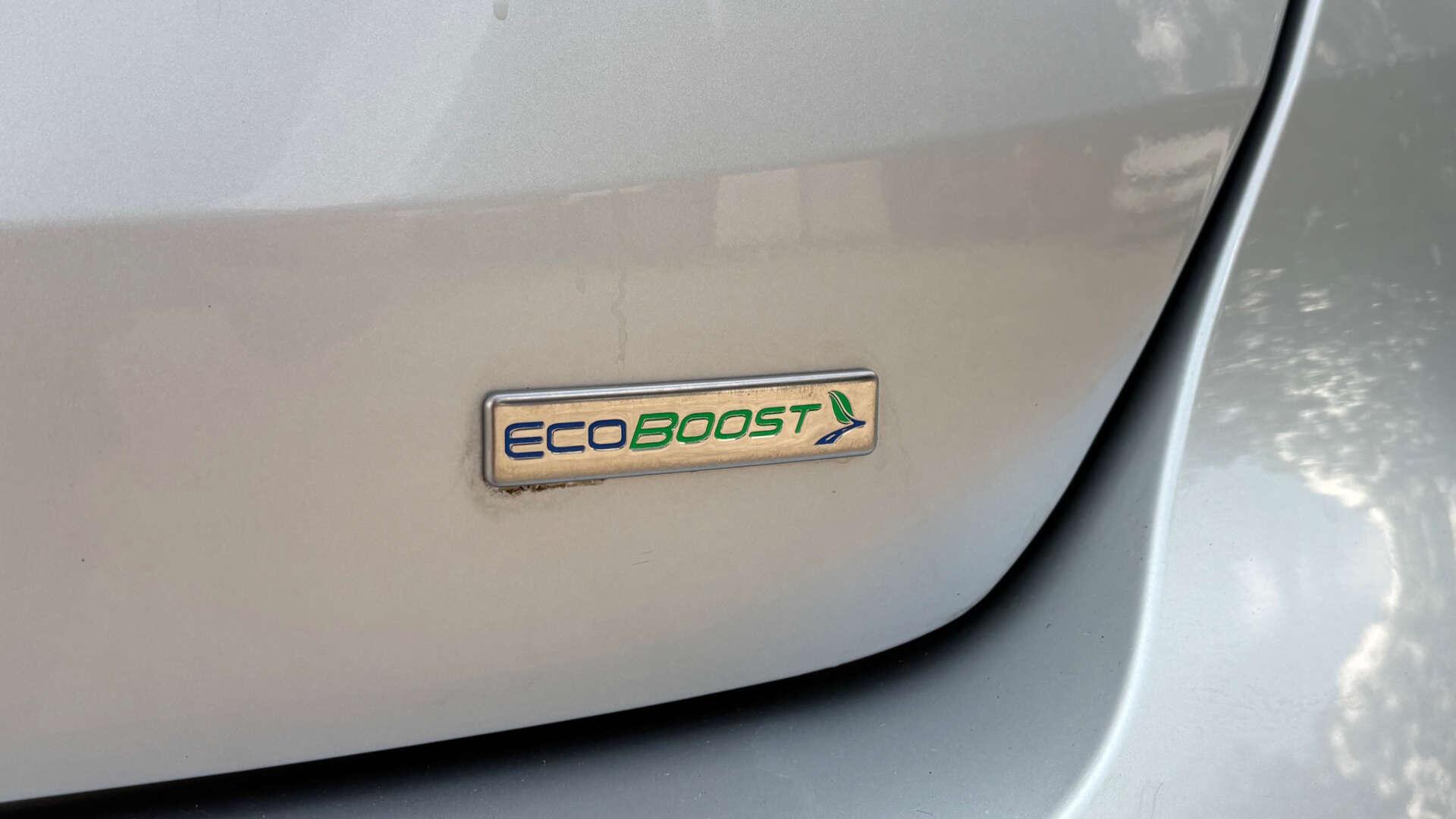 Ford Focus view 46