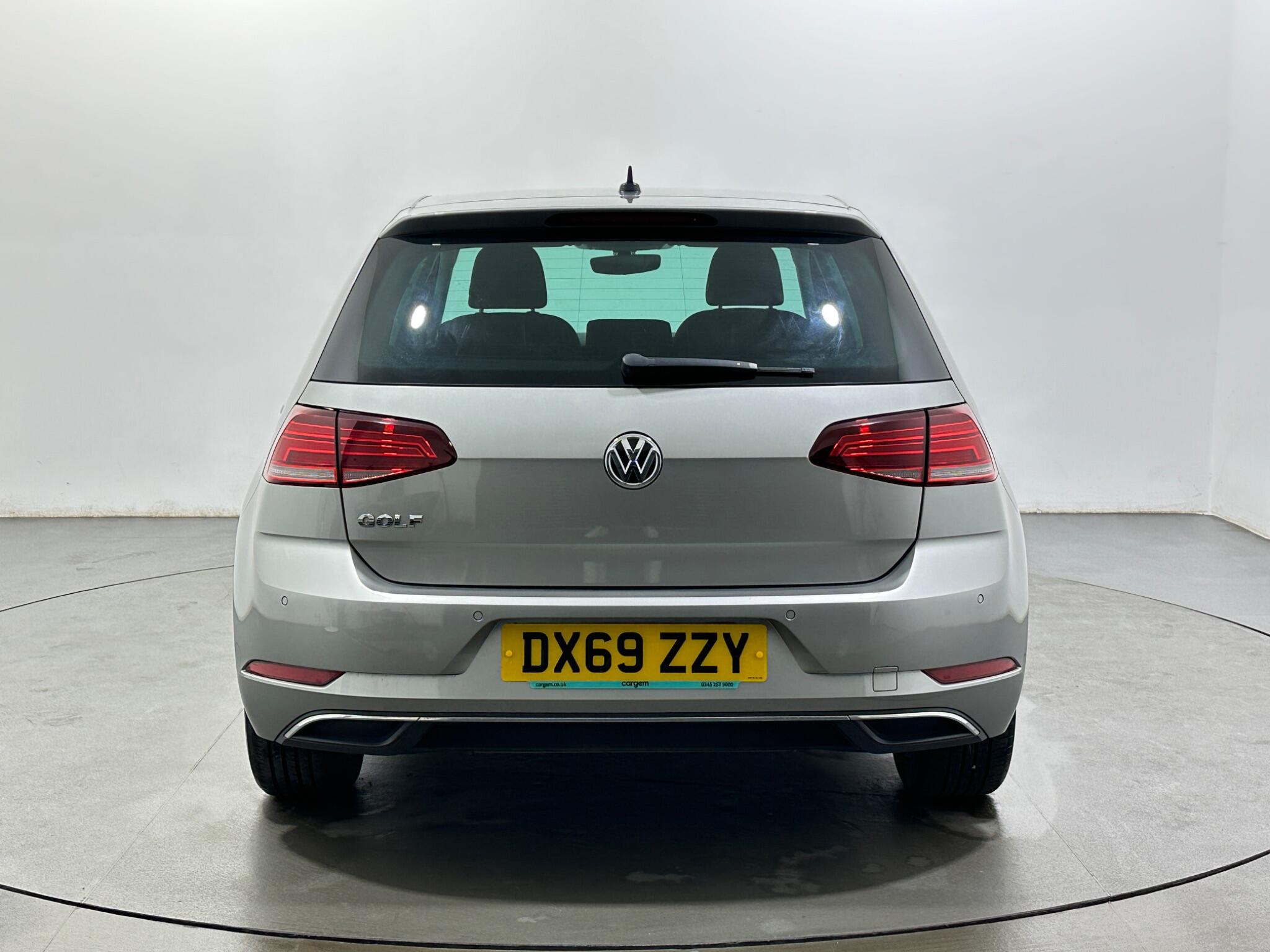 Volkswagen Golf view 7