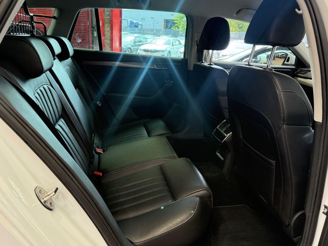 Skoda Superb view 60
