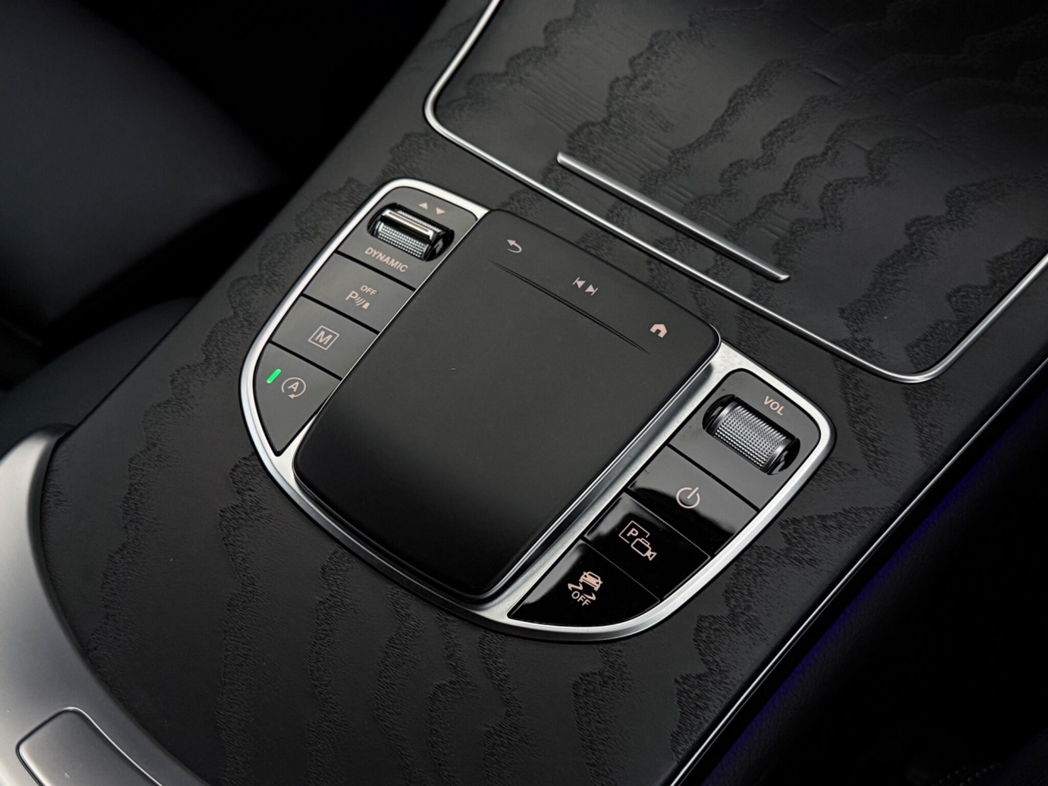 Mercedes-Benz GLC view 33