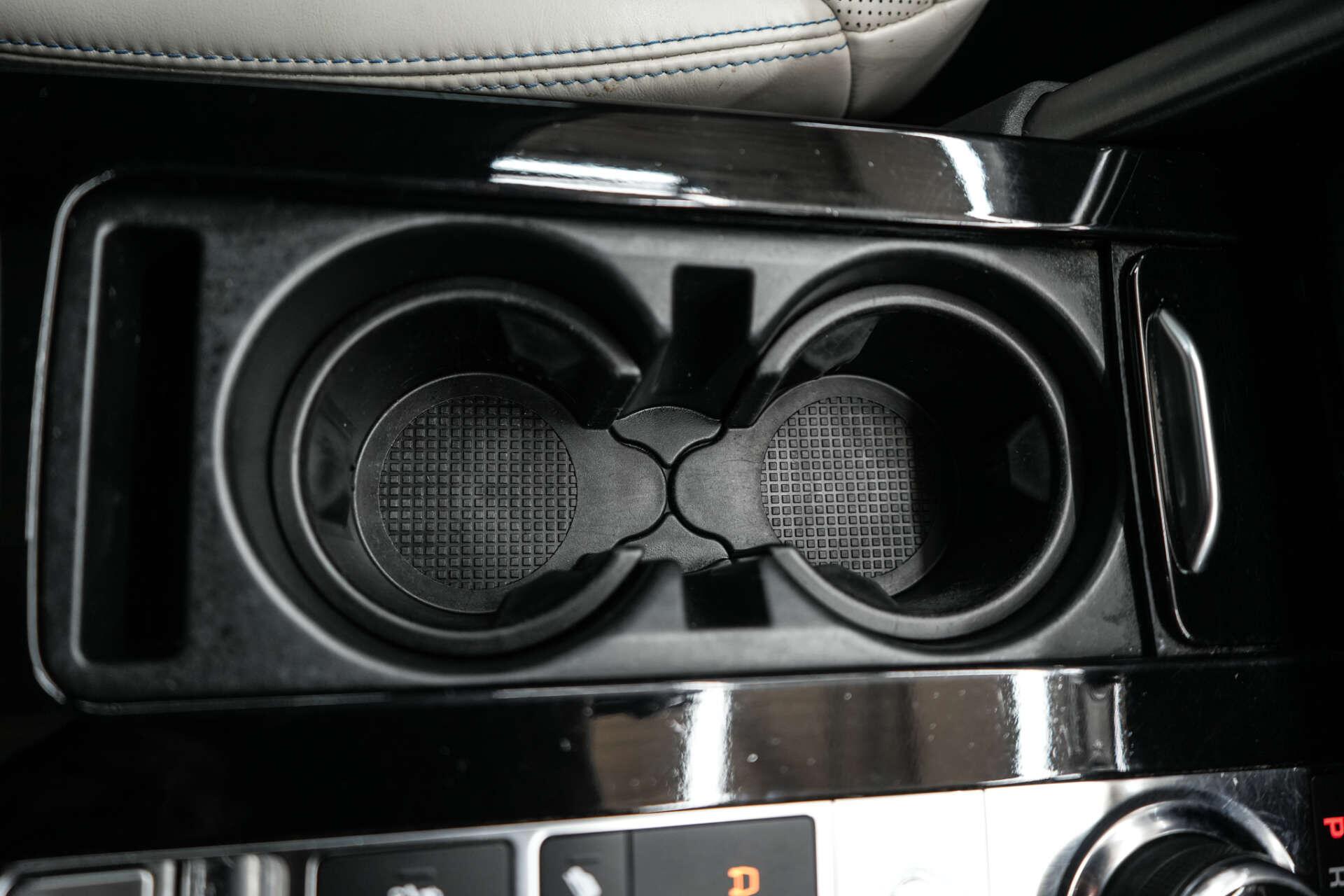 Land Rover Discovery 3 view 30