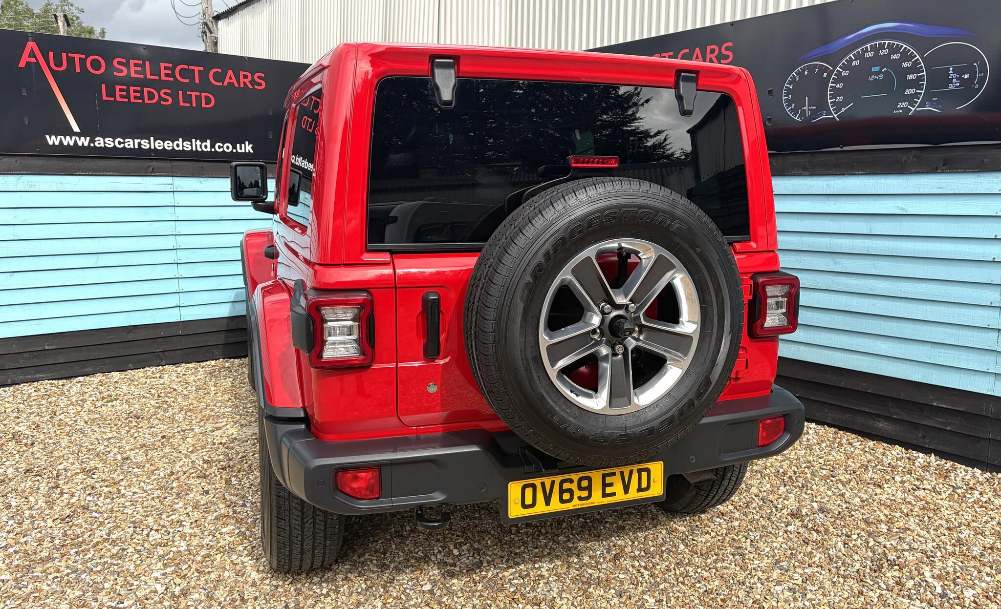 Jeep Wrangler view 28