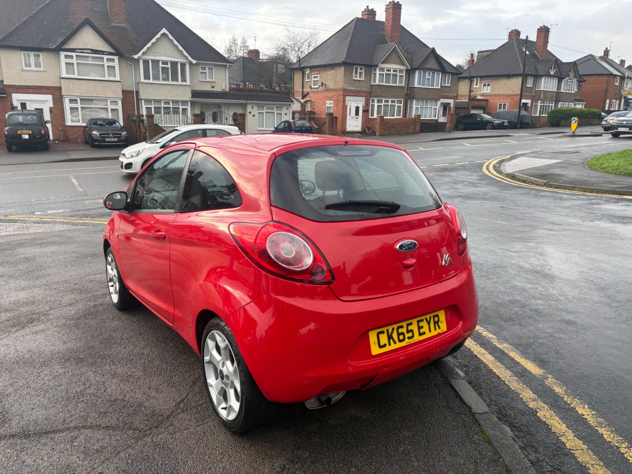 2015 Ford Ka 1.2 Zetec Euro 5 (s/s) 3dr • 97,801 miles image 4