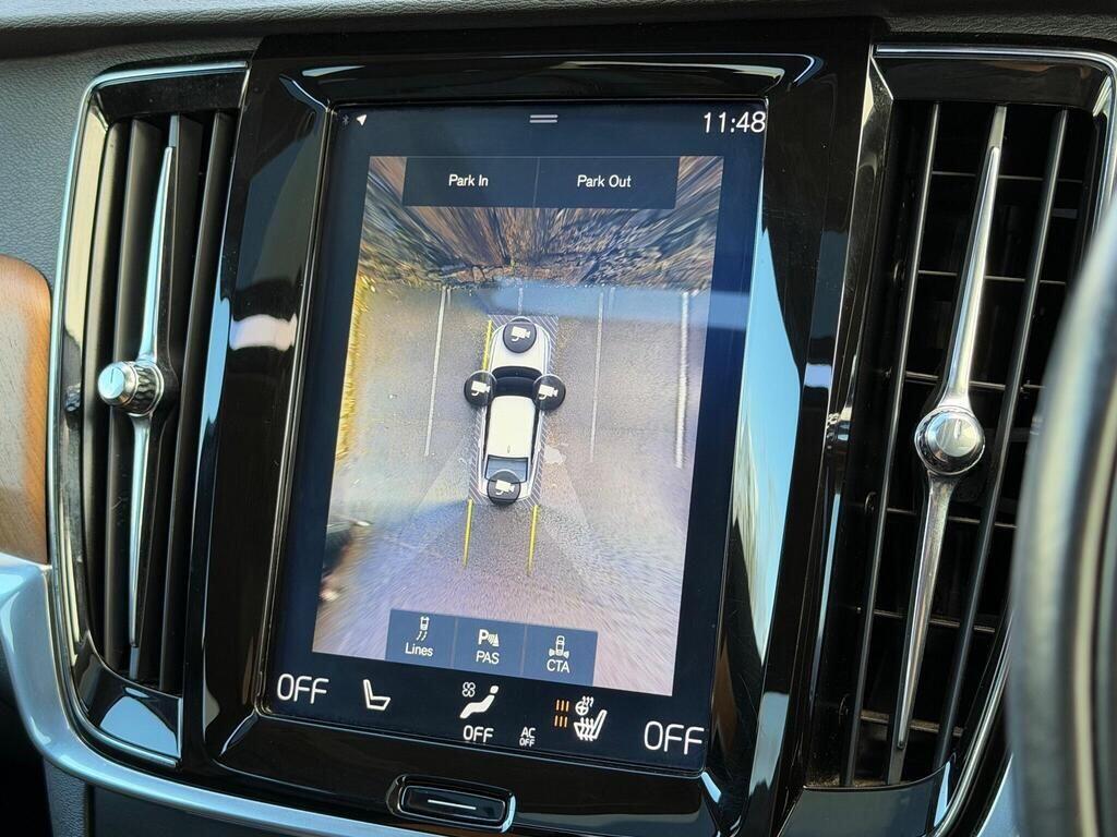 Volvo S90 view 33