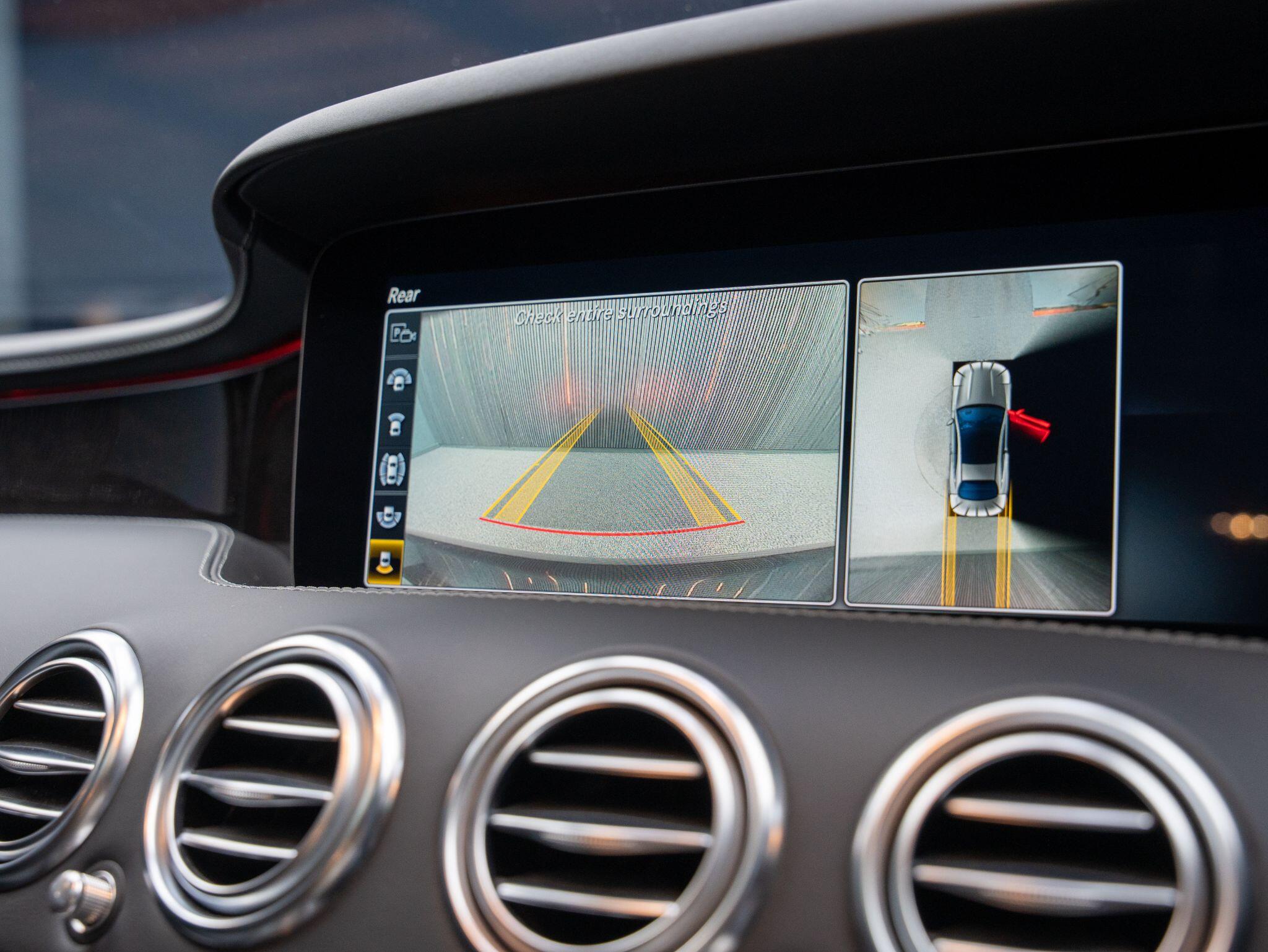 Mercedes-Benz S-Class view 6