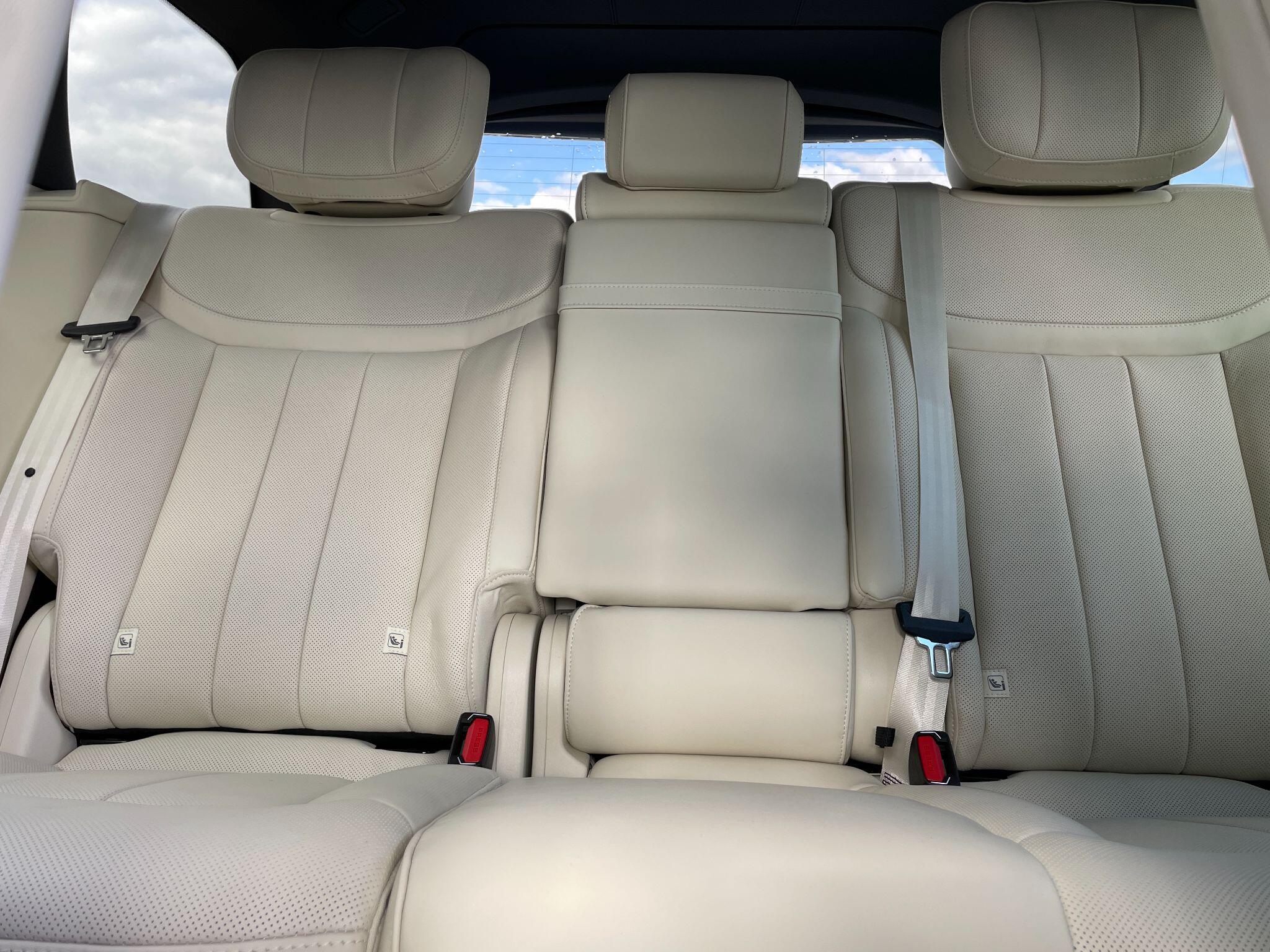 Land Rover Range Rover view 7