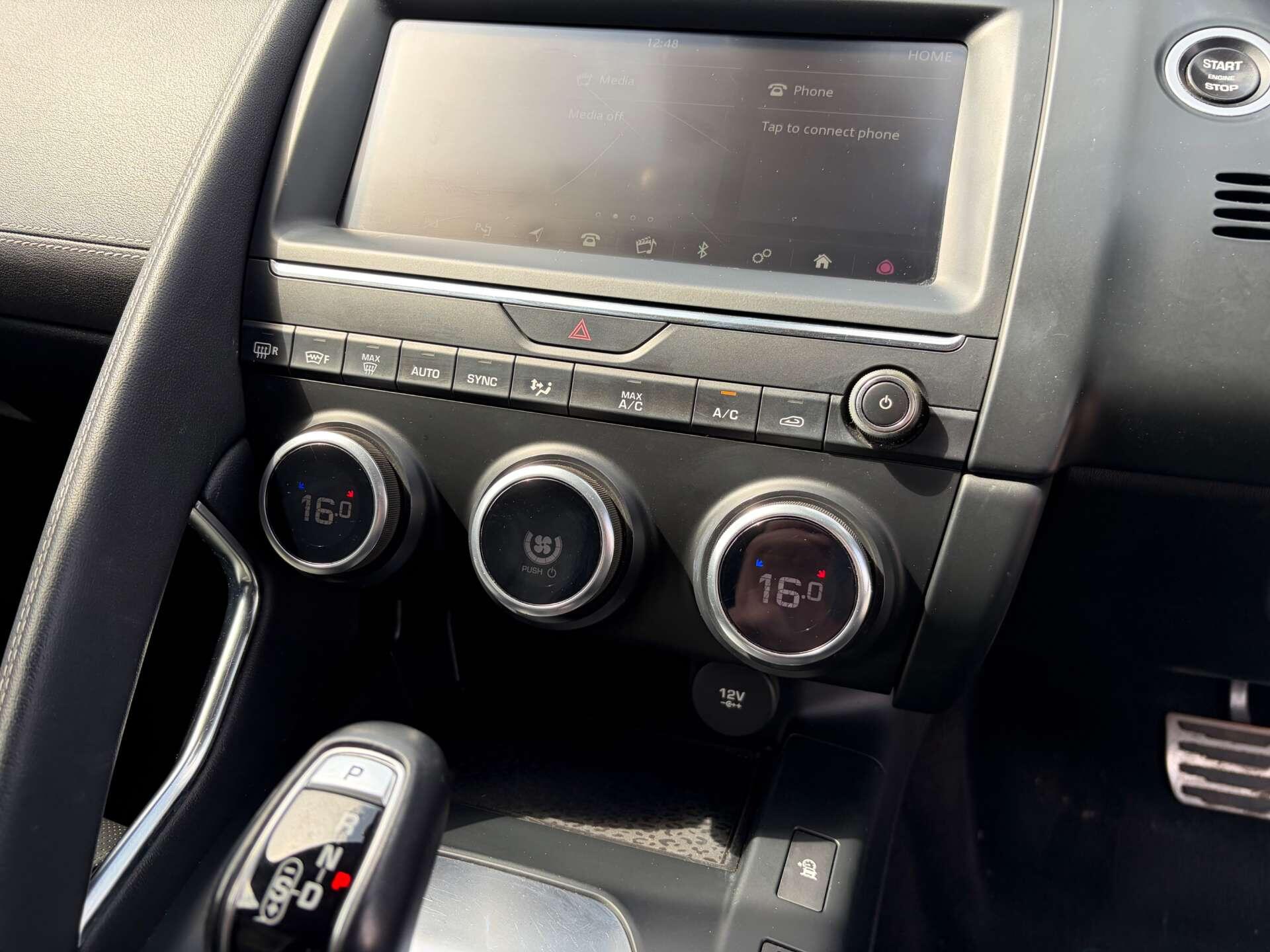 Jaguar E-Pace view 53