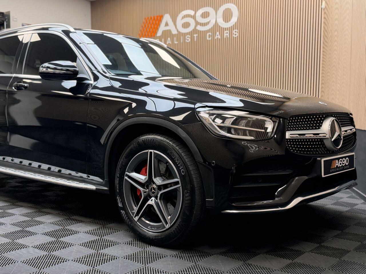 Mercedes-Benz GLC view 11