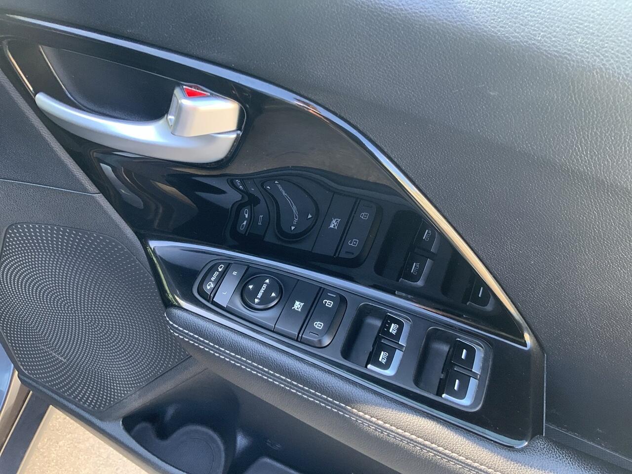 Kia Niro view 13