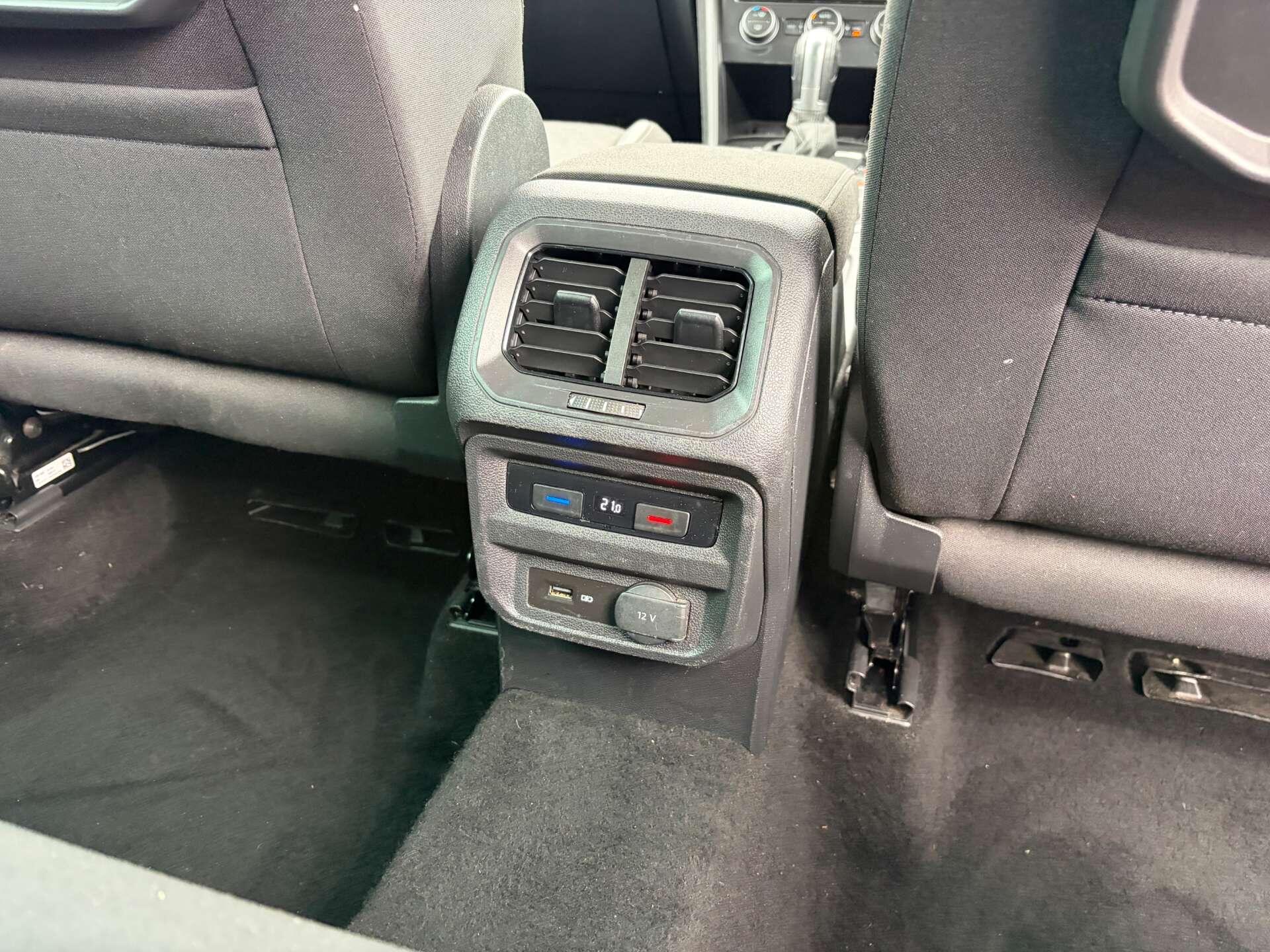 Volkswagen Tiguan view 32