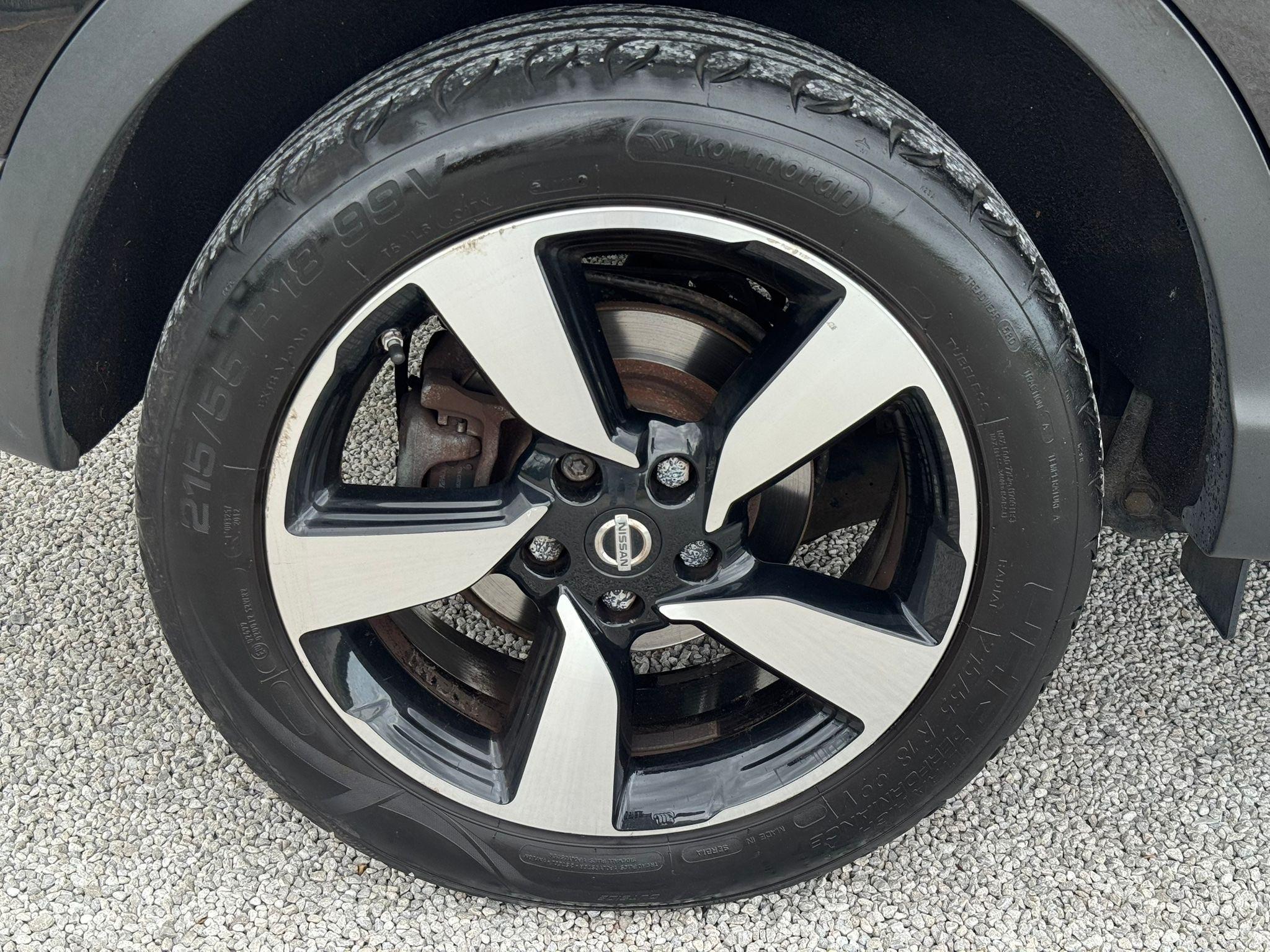 2015 Nissan Qashqai image 32